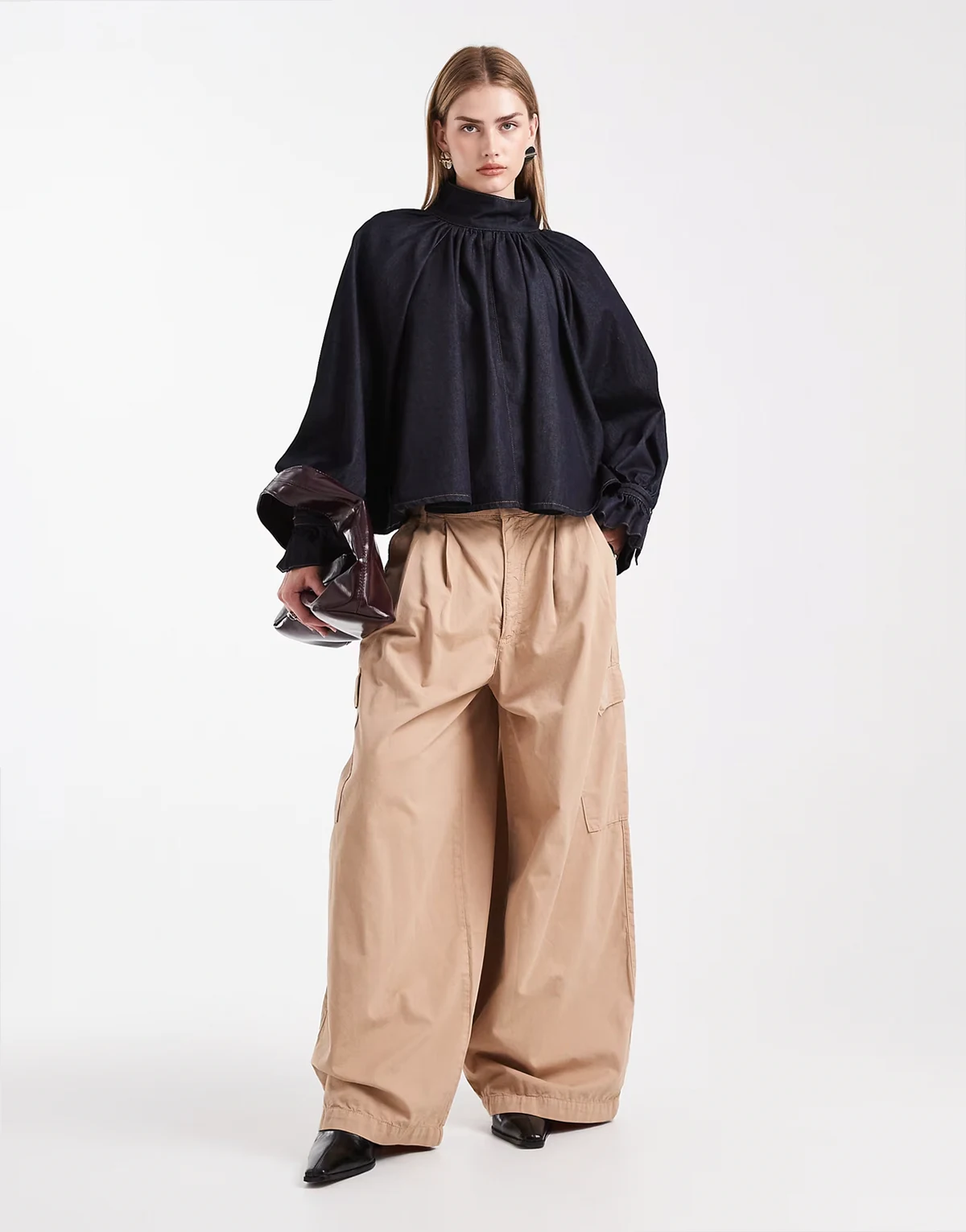 – Oversize-Cargohose in Steinbeige mit Bundfalten
