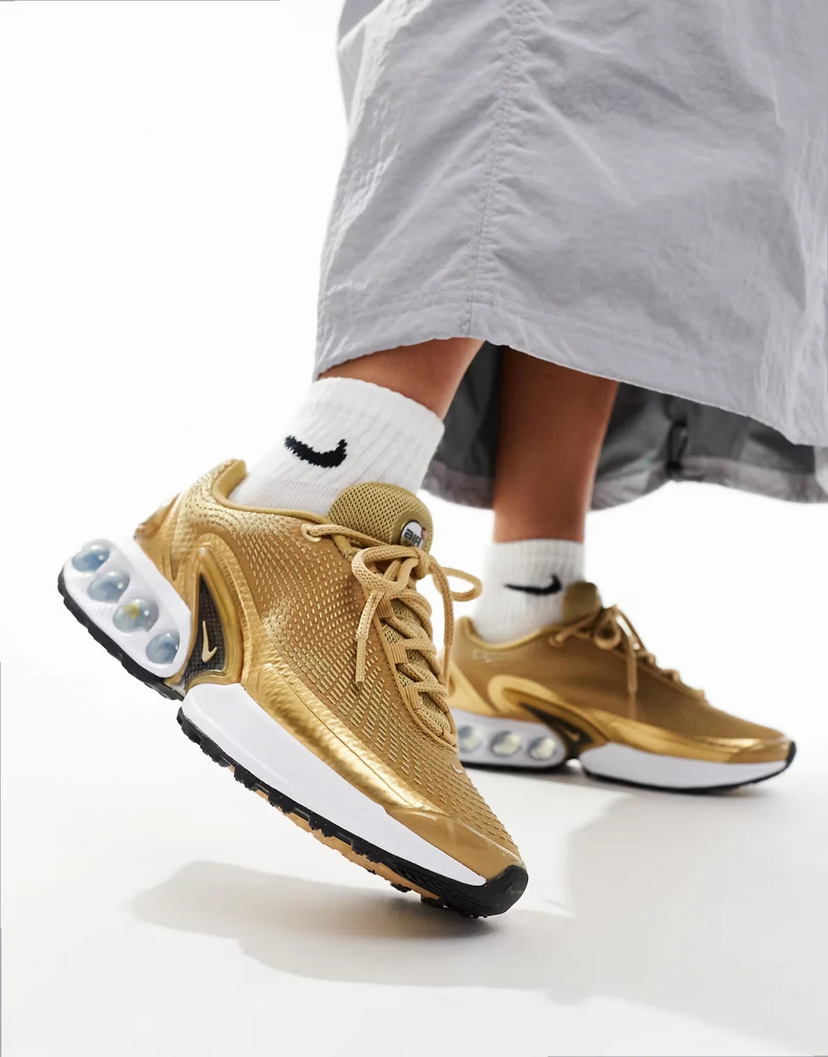 Air Max DN sneakers in gold