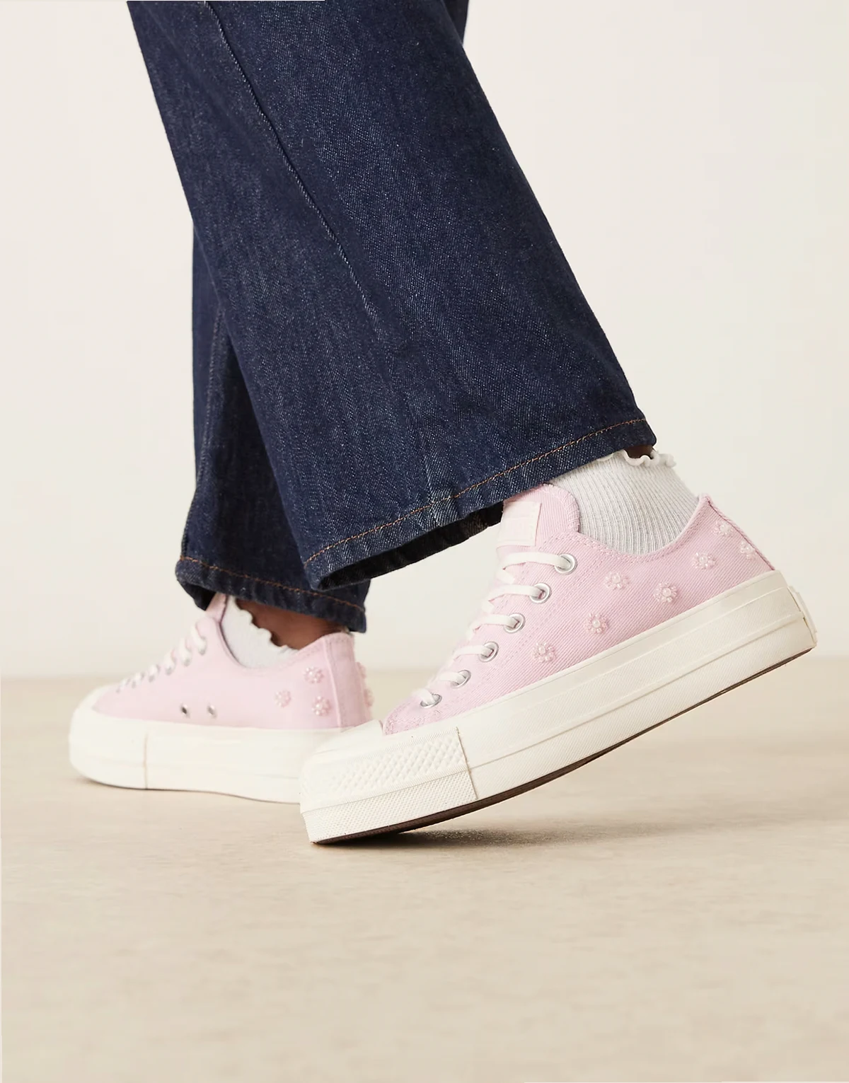 Chuck Taylor All Star Lift Ox Platform Beads sneakers in pink