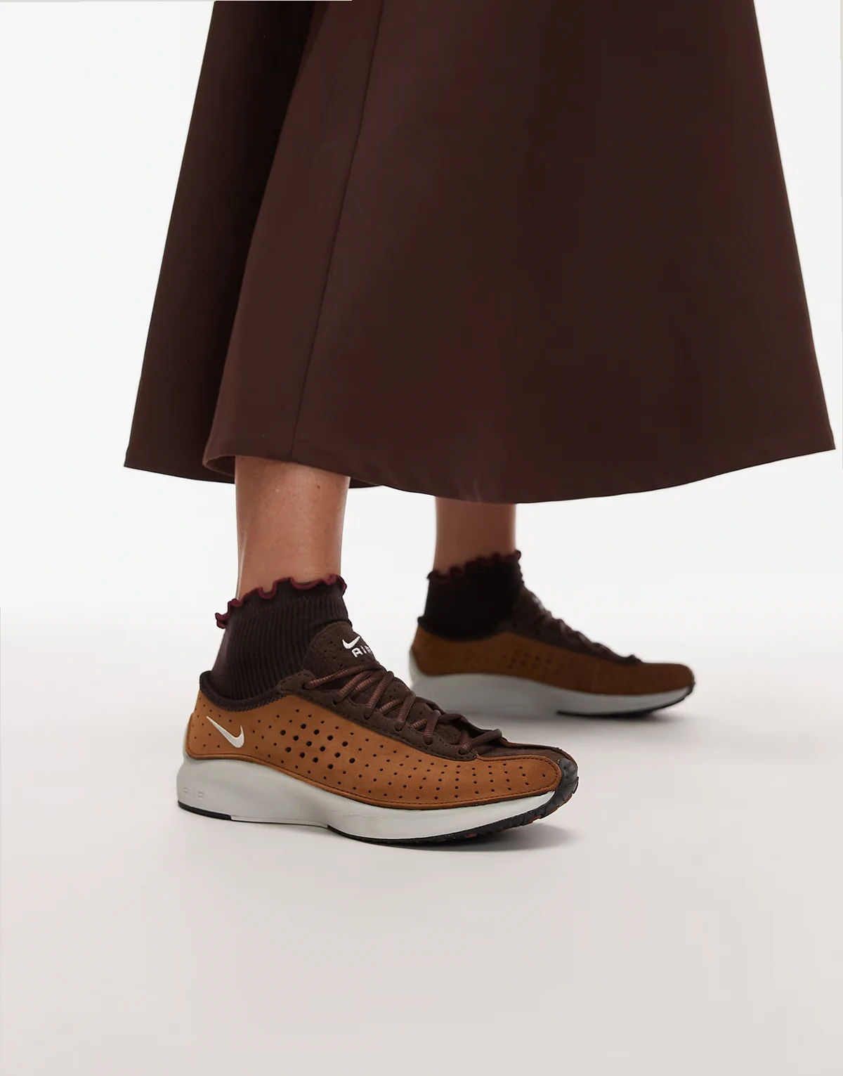 Air Superfly sneakers in brown