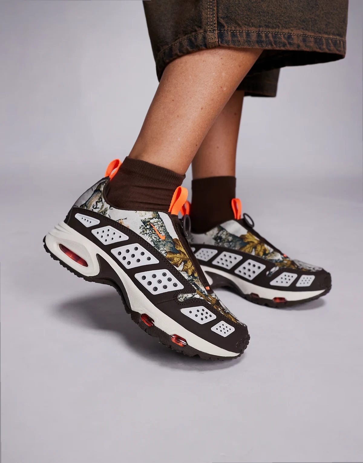 Air Max SNDR sneakers in brown and red