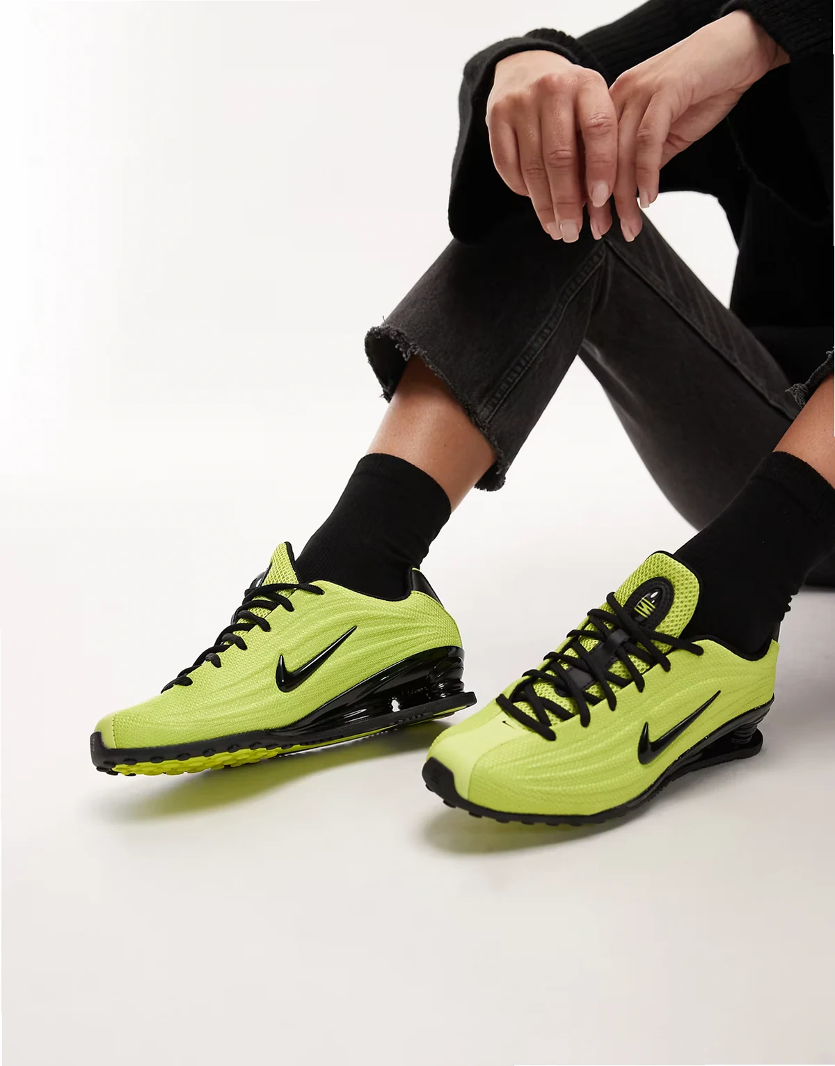 Shox Z sneakers in cyber green
