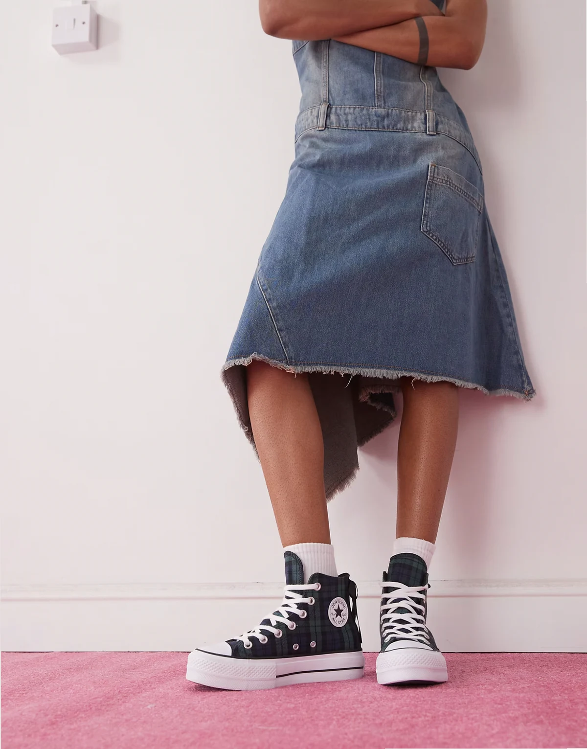 Chuck Taylor All Star Lift Hi sneakers with bow trim in navy plaid print