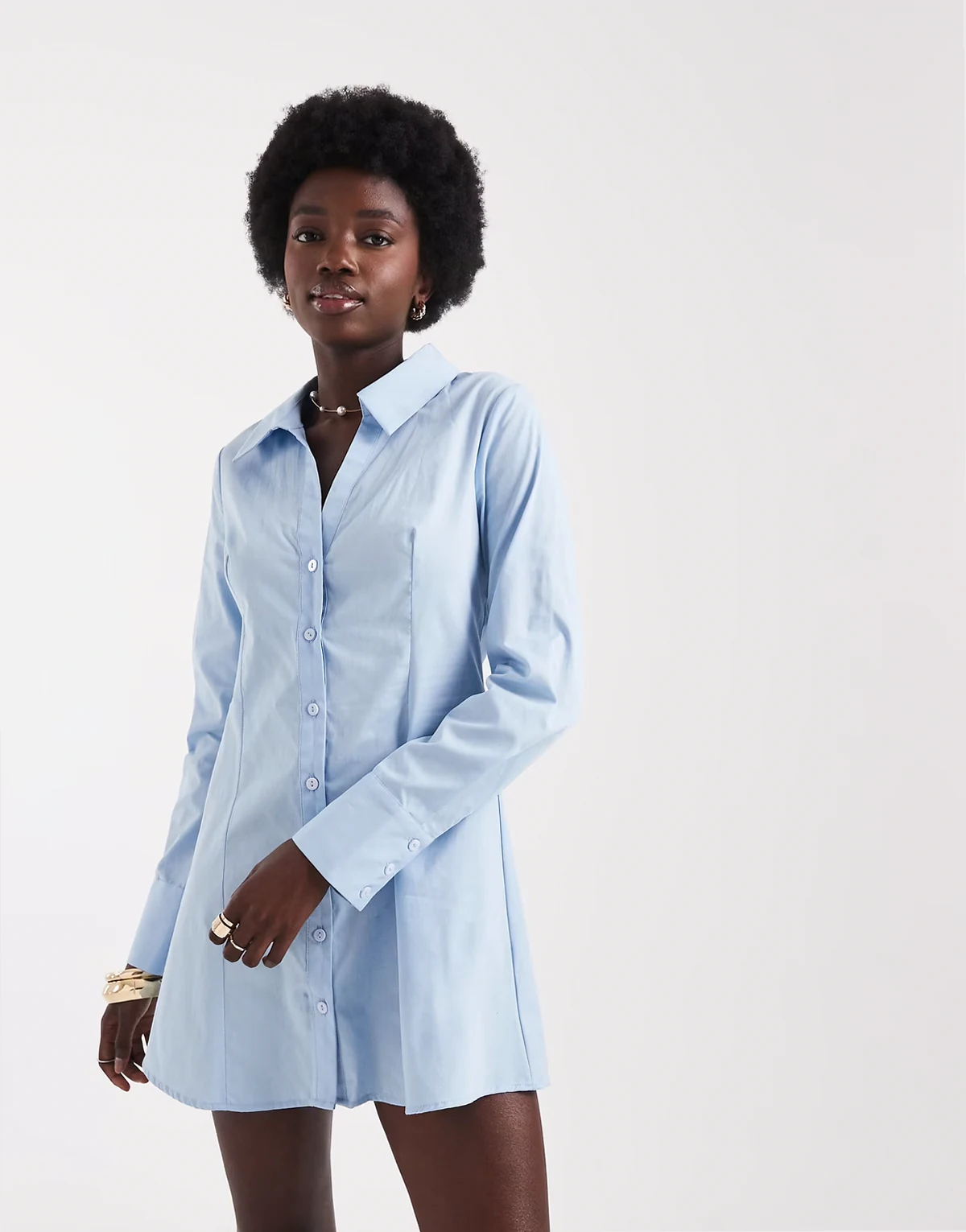 – Figurbetontes Hemdblusenkleid aus Popeline in Babyblau