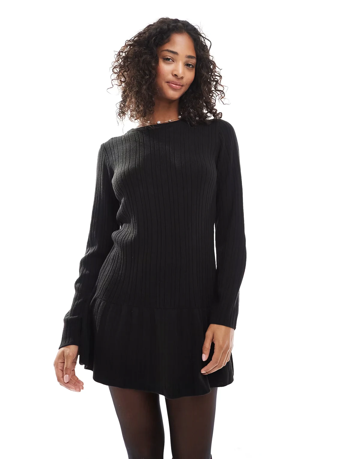 – Mini-Strickkleid in Schwarz mit längerem Saum hinten