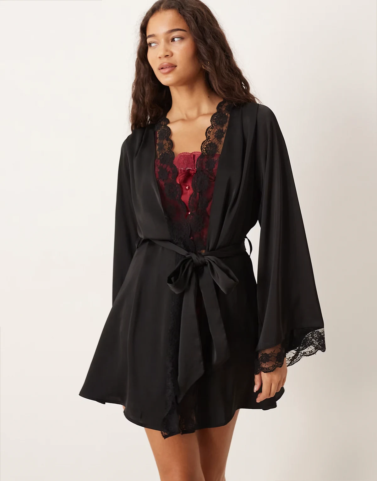 Sidney robe in black