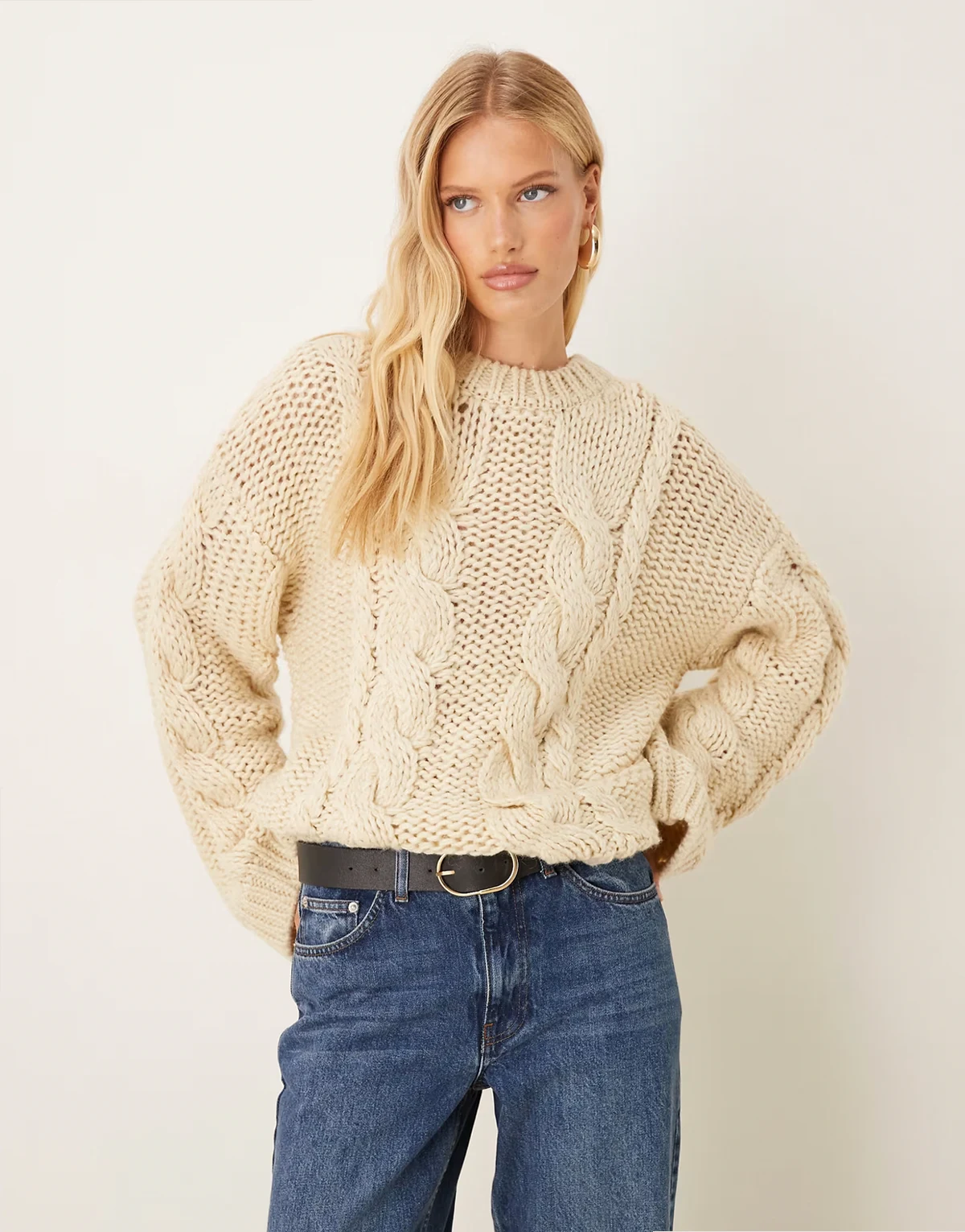– Zopfstrickpullover in Elfenbeincreme
