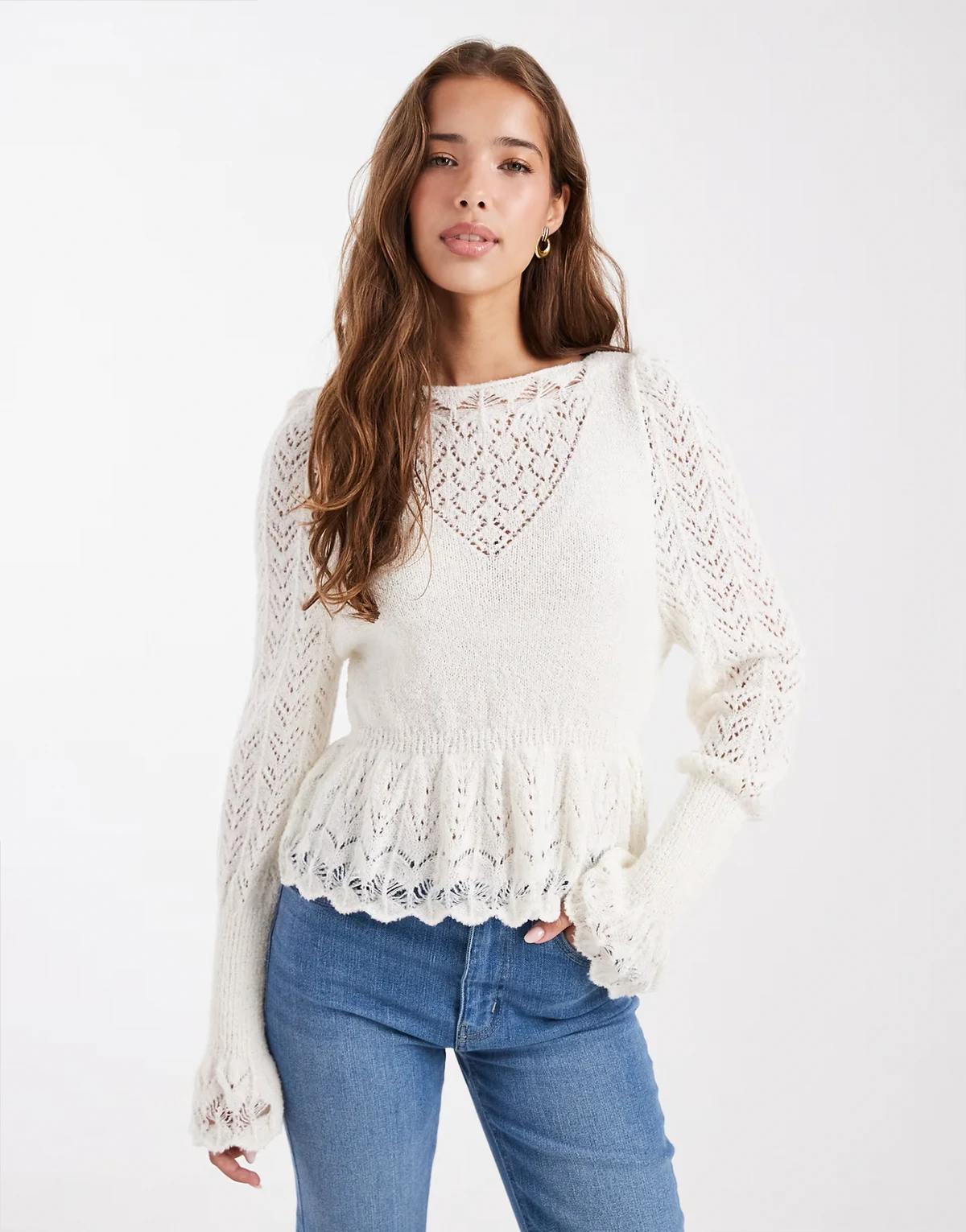 – Cutwork-Strickpullover in Cremeweiß im Boho-Stil