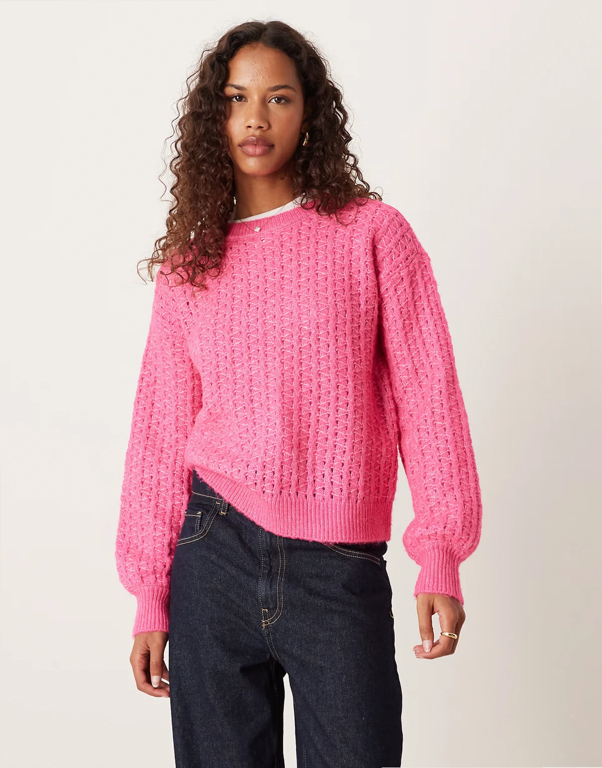 – Strickpullover in leuchtendem Pink mit diagonalem Muster
