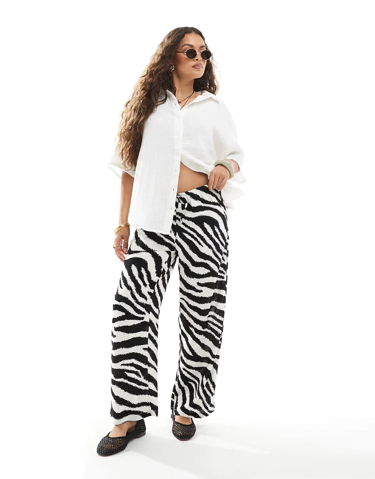 – Easy – Spodnie z szerokimi nogawkami i wiązaniem w talii w paski zebry