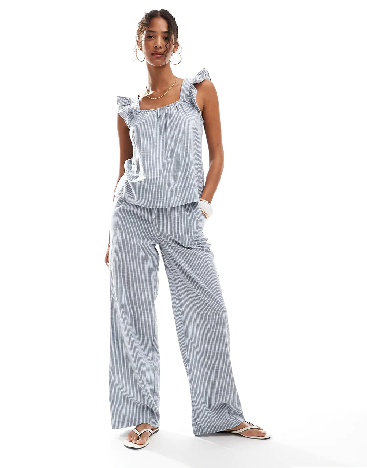 – Mix and Match – Weit geschnittene Baumwollhose in gestreiftem Blau mit Kordelzugbund