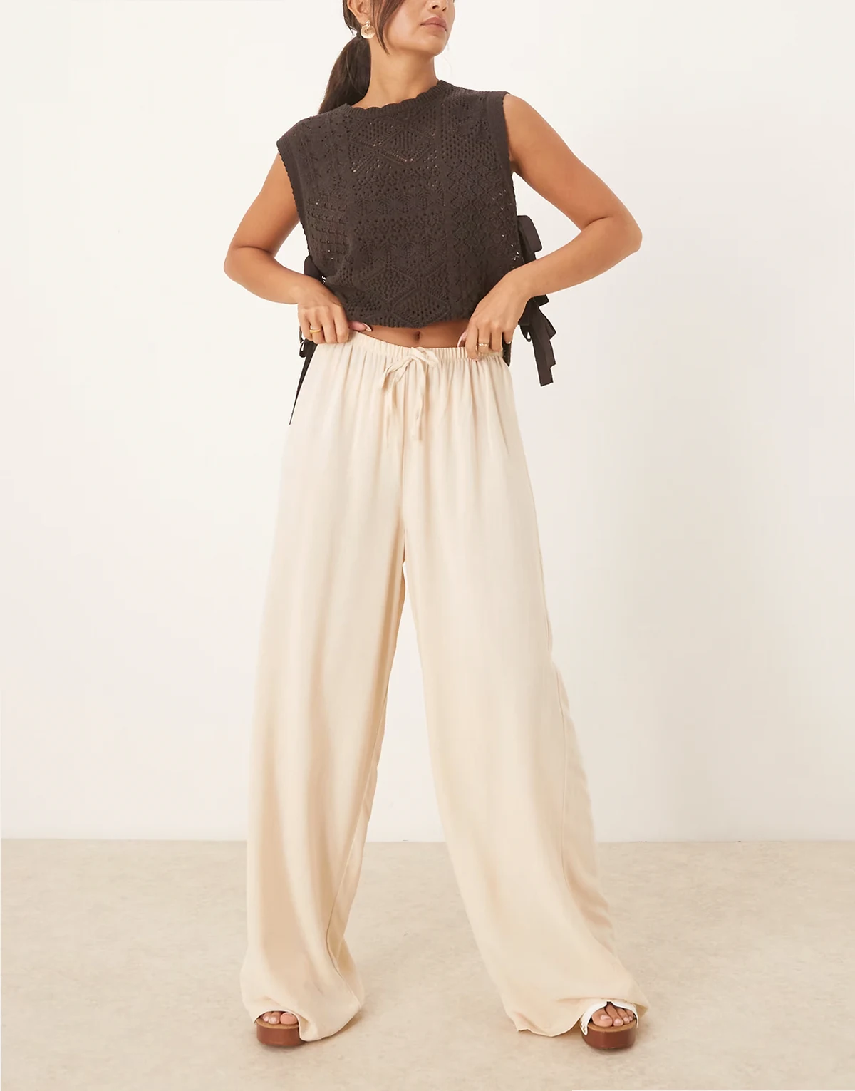 – Schlupfhose aus Leinenmix in Steinbeige