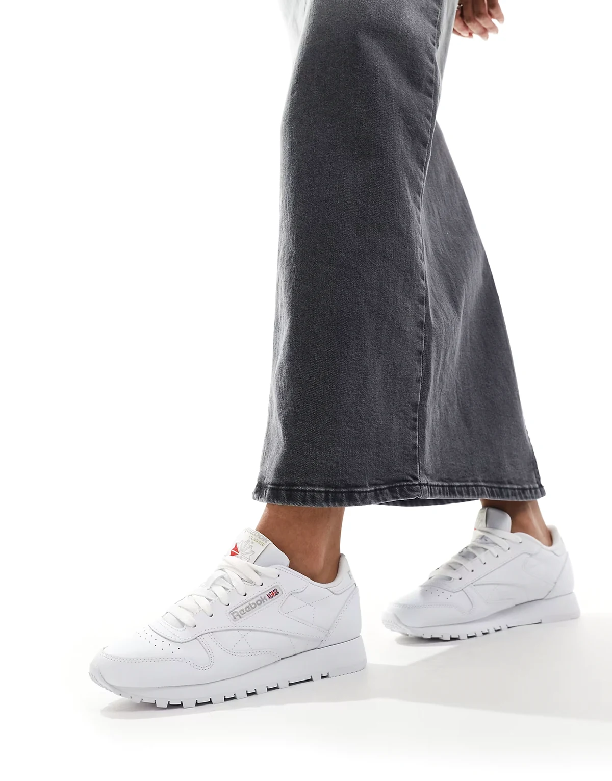 Classic Leather sneakers in white