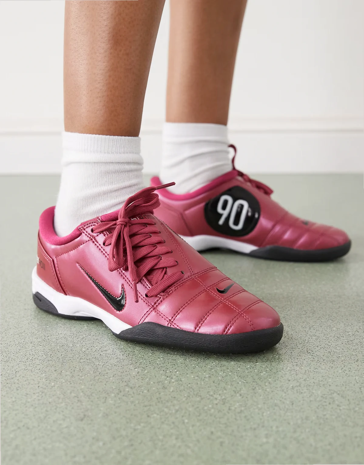 T90 sneakers in metallic red