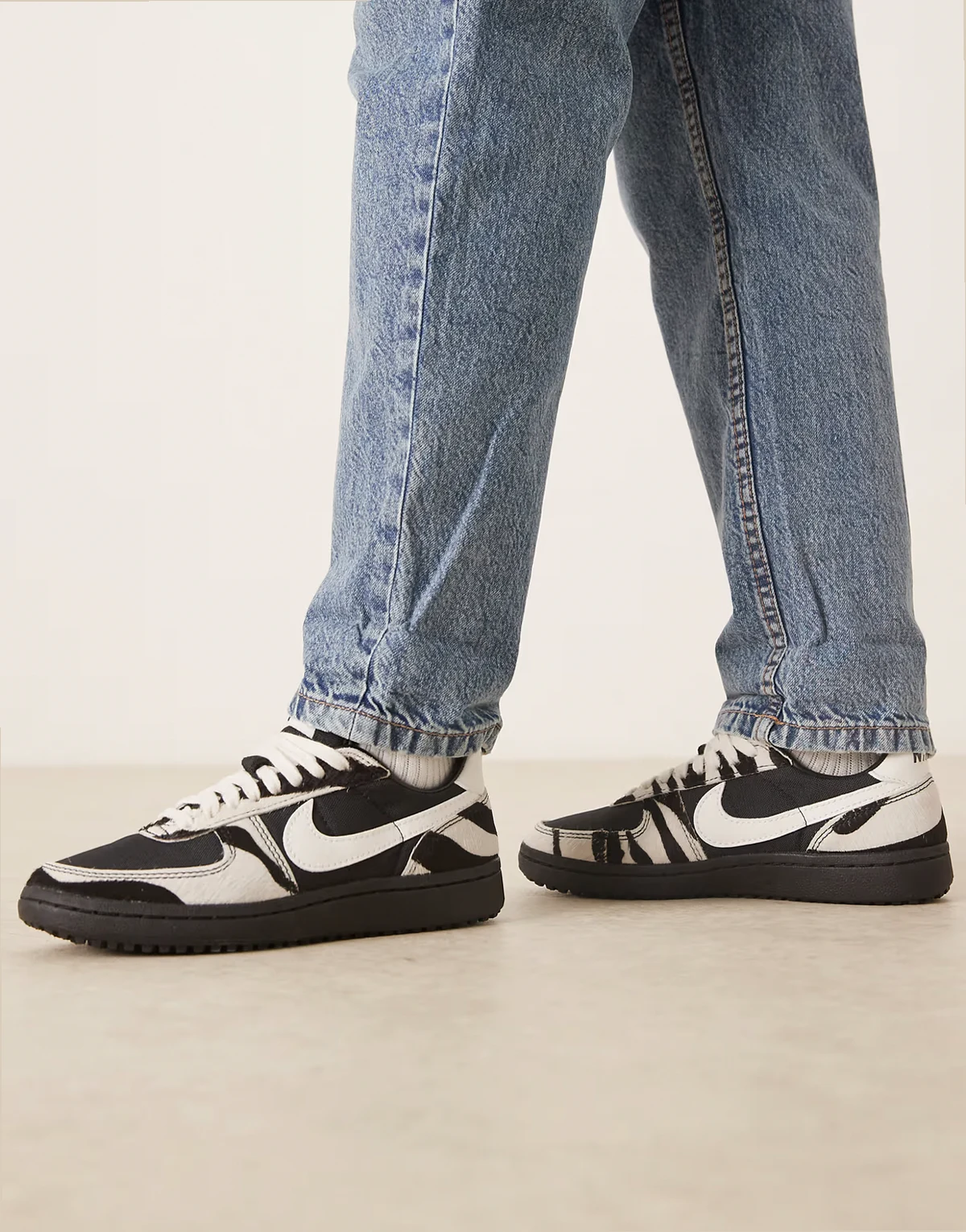 Field General sneakers in zebra print