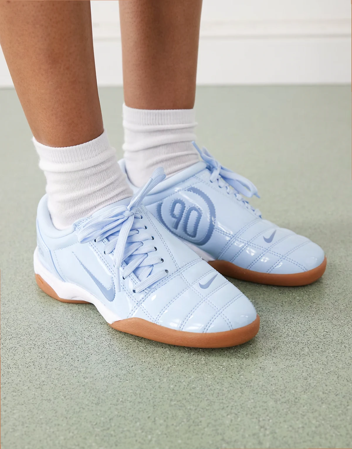 T90 sneakers in blue