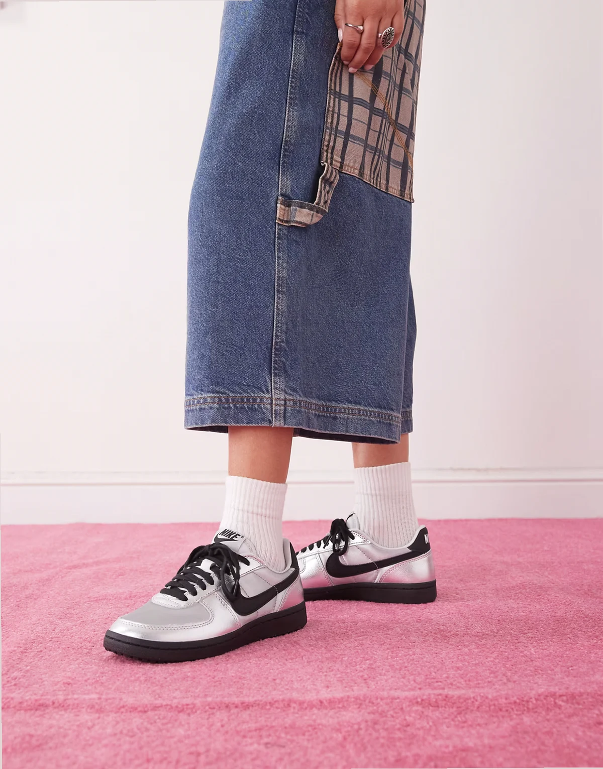 Field General sneakers in metallic silver & black