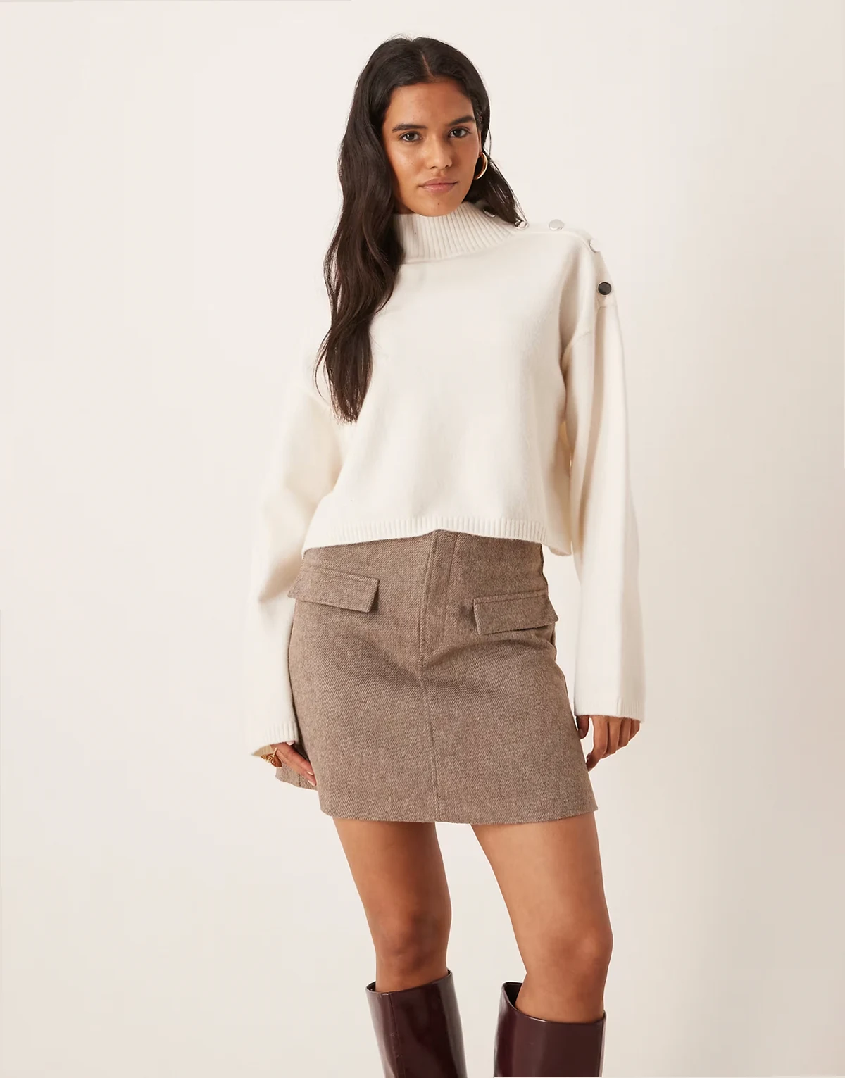 – Eleganter Minirock in flauschigem, meliertem Dunkelbeige
