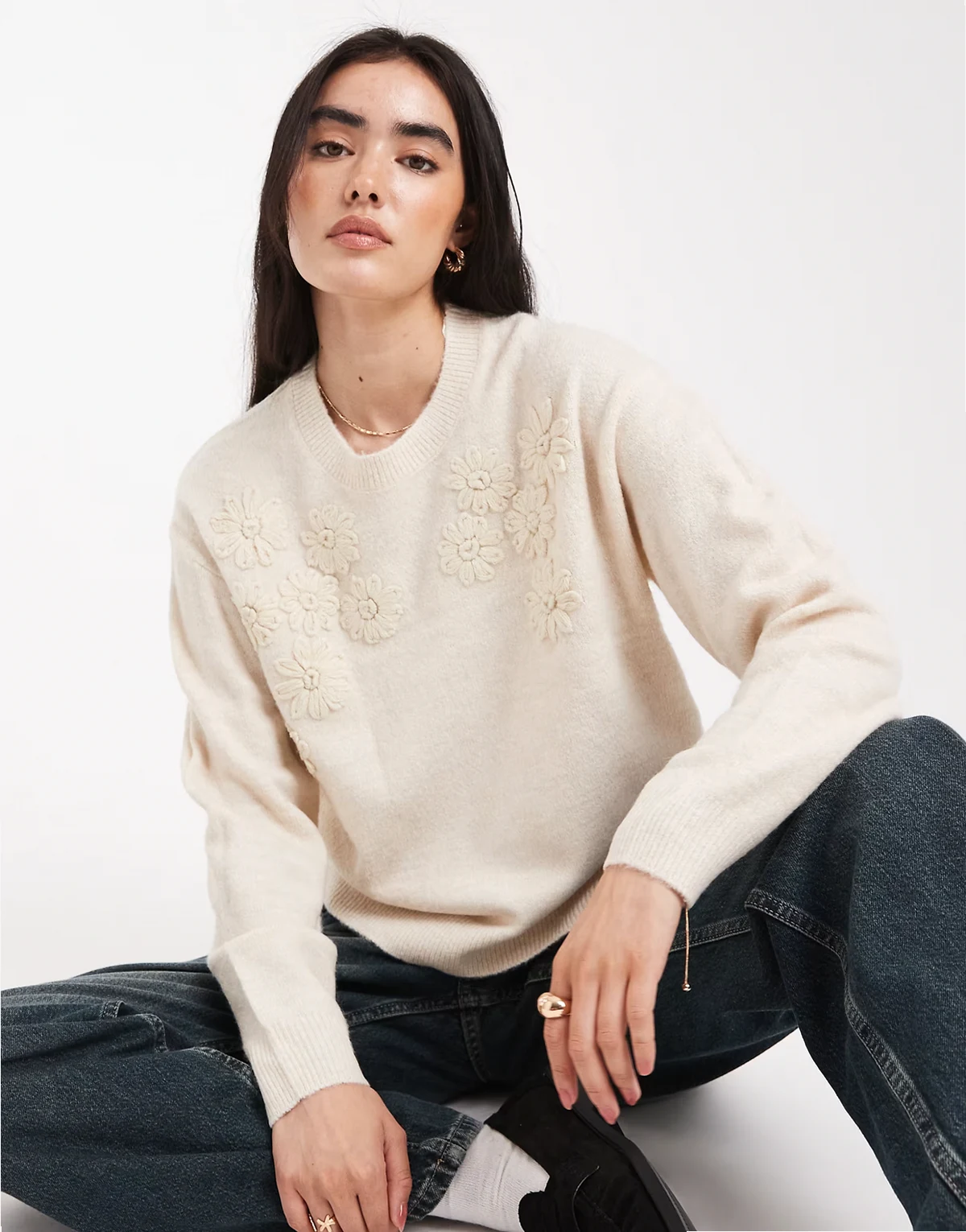 crew neck sweater with flower embroider detail in stone