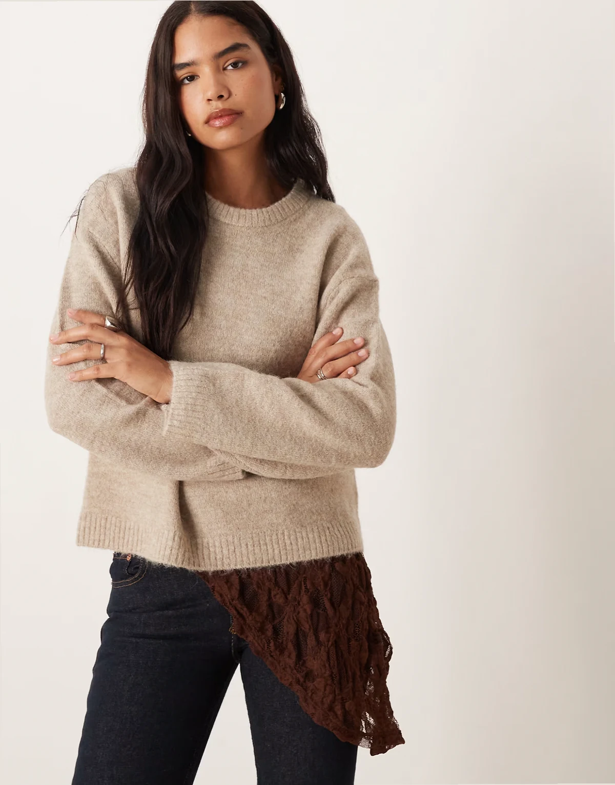 – Sweatshirt aus Alpaka- und Wollmix in meliertem Beige mit Rundhalsausschnitt