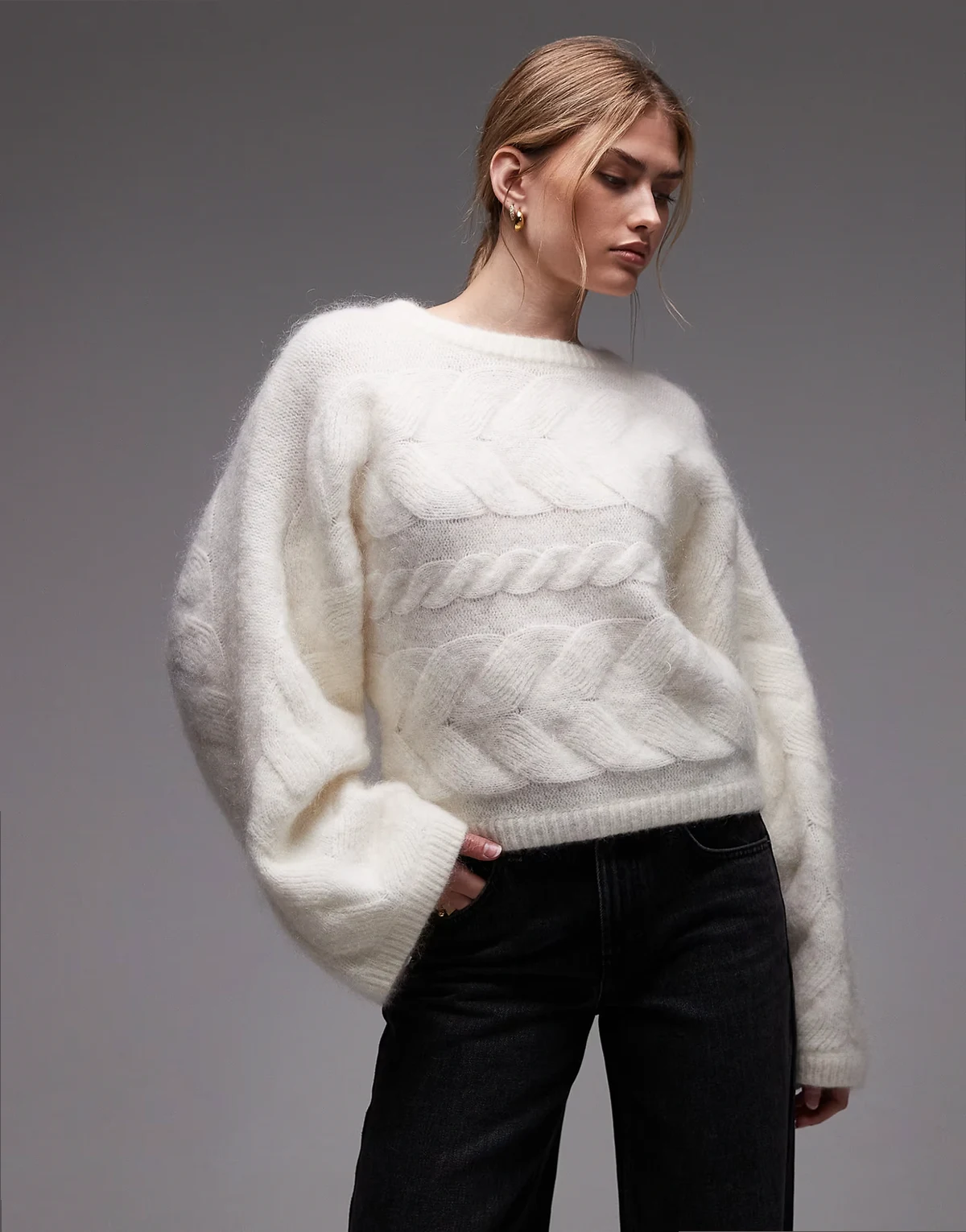 – Strickpullover aus Wollmix in Weiß mit Zopfmuster