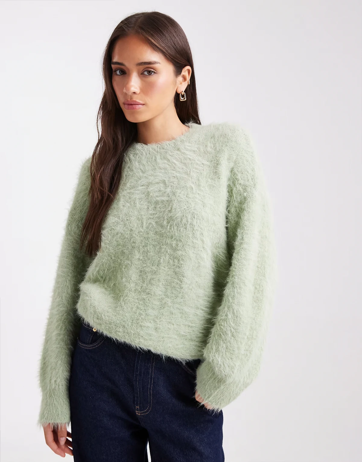 – Szałwiowy sweter oversize z dzianiny z przędzy z włoskami