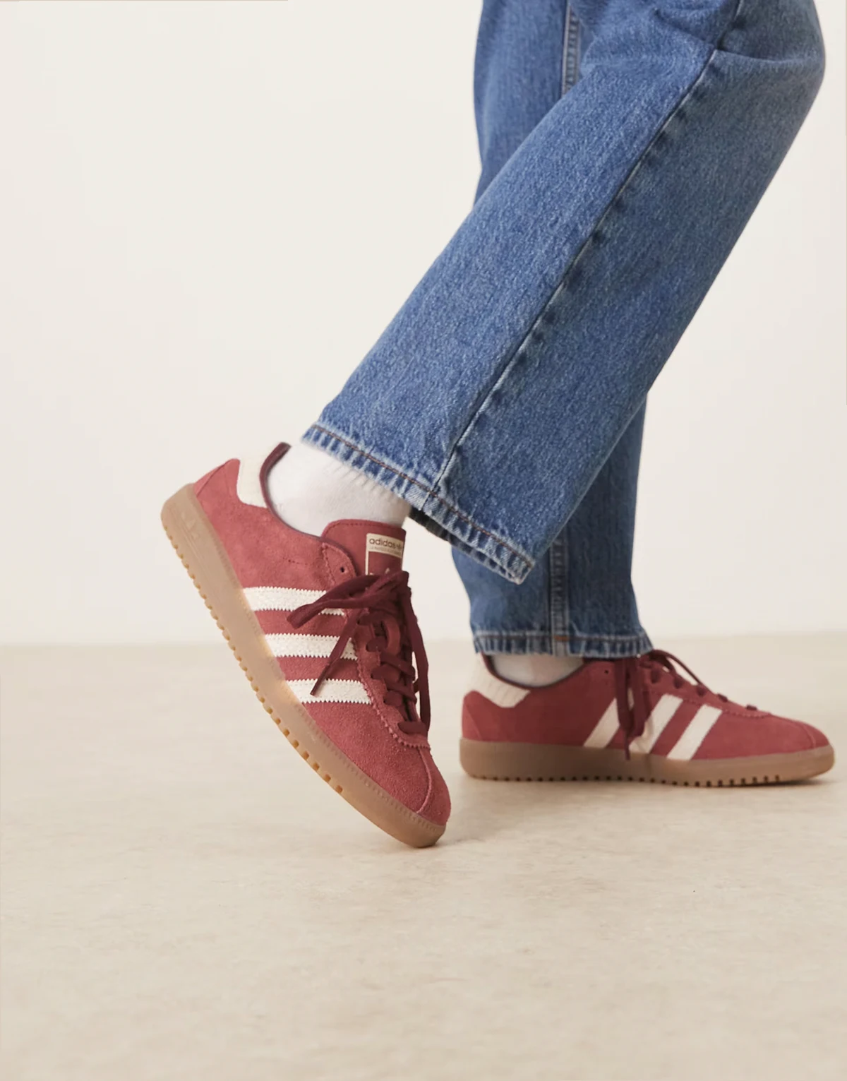 Bermuda sneakers in burgundy and white