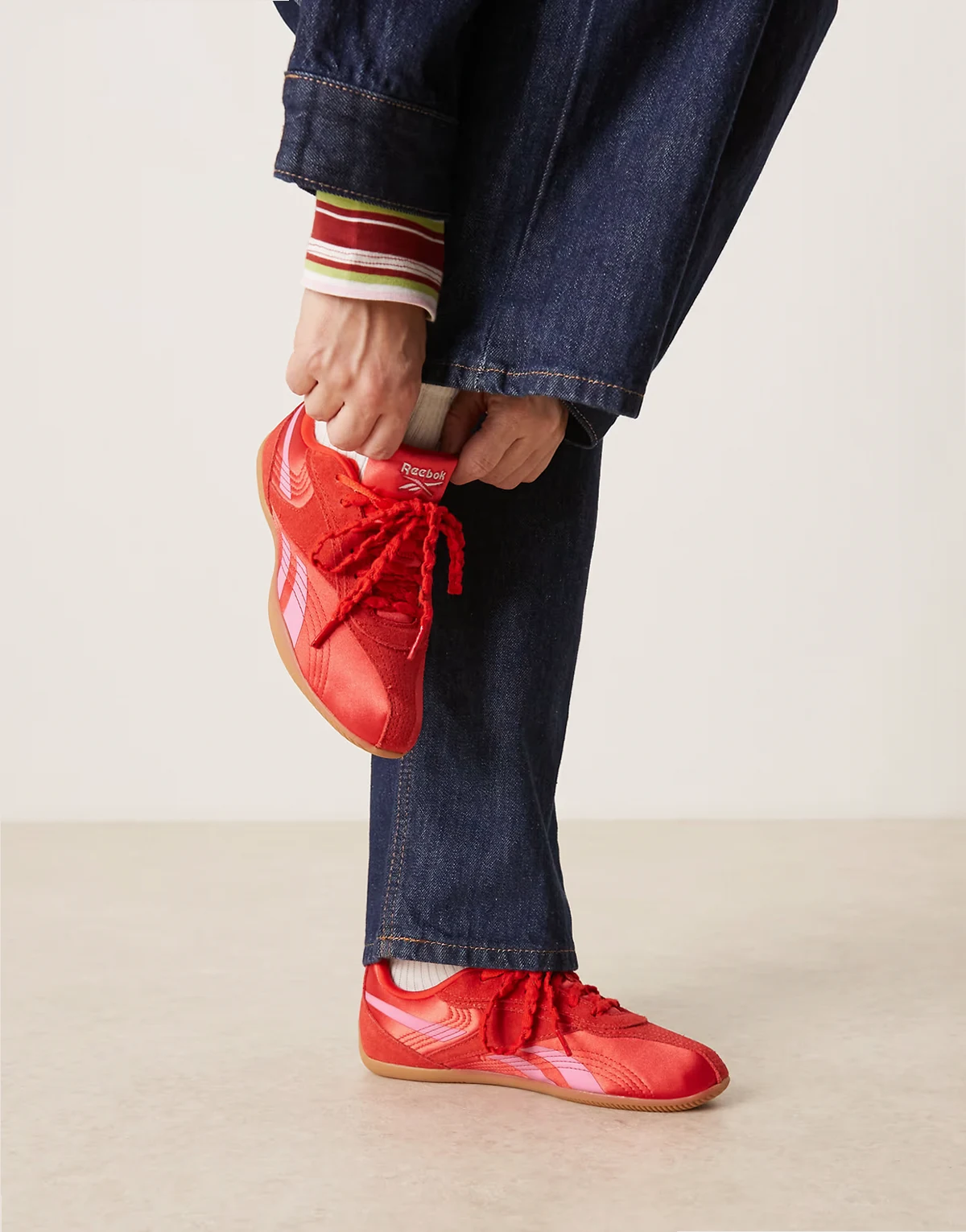 Ultra Lo sneakers with gum soles in red and pink