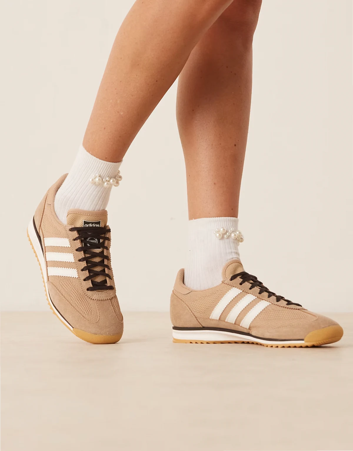 SL 72 OG sneakers with knit detailing in beige