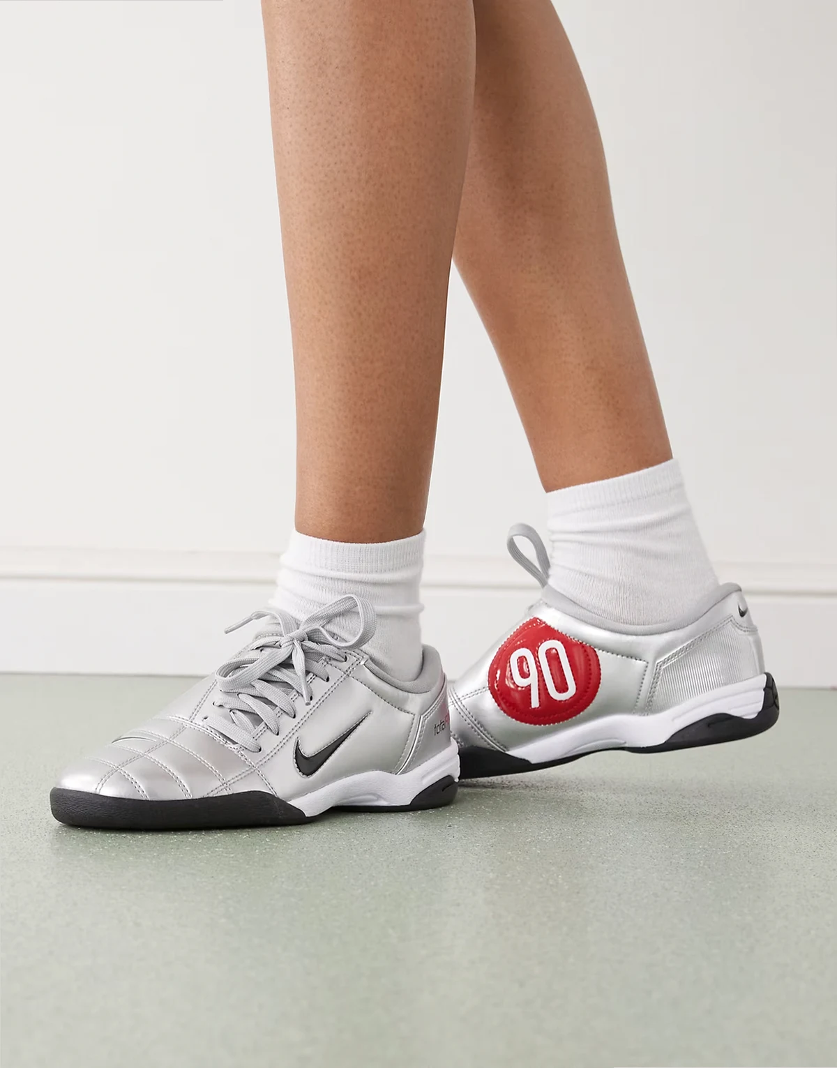 T90 sneakers in metallic silver