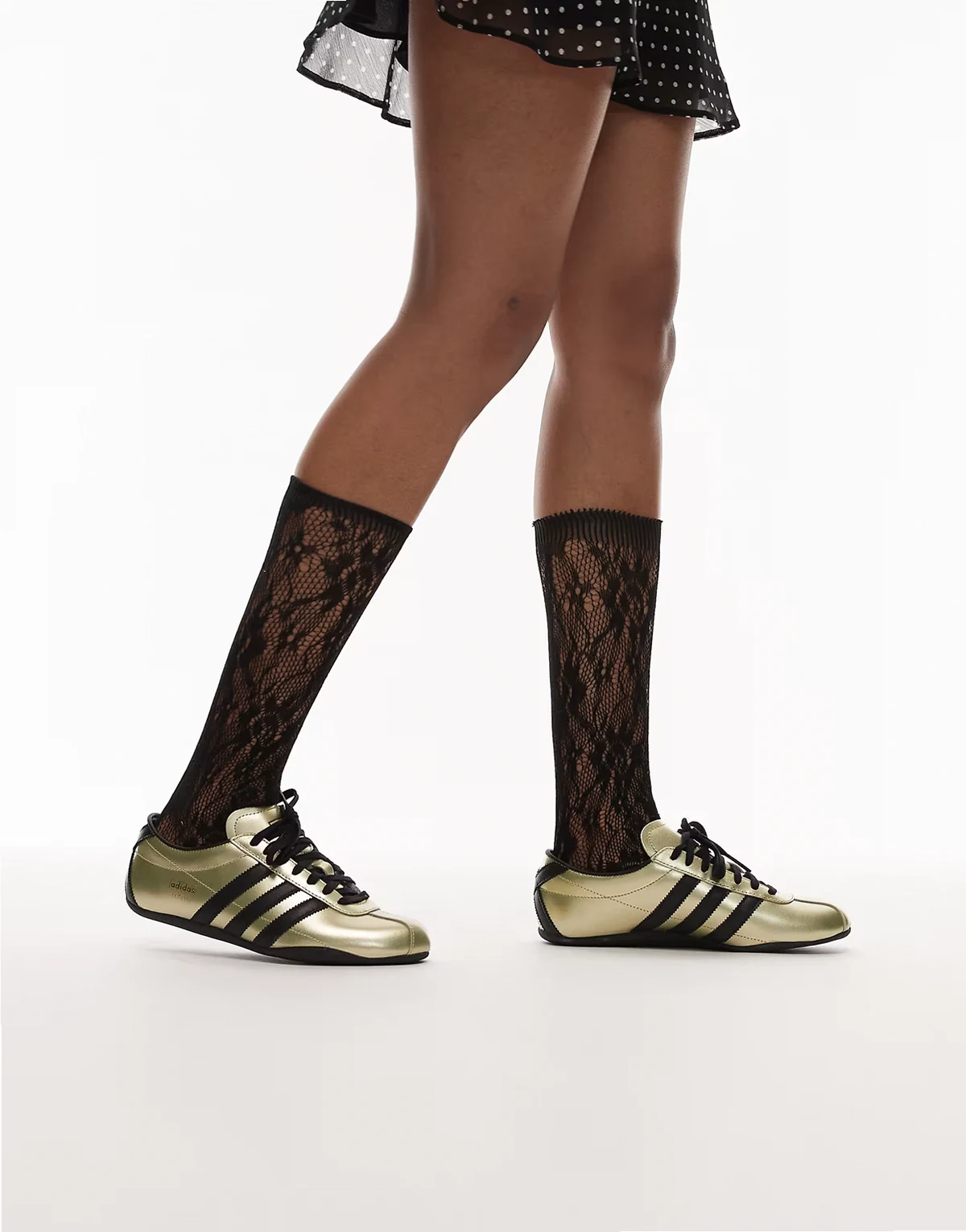 Tokyo sneakers in gold and black