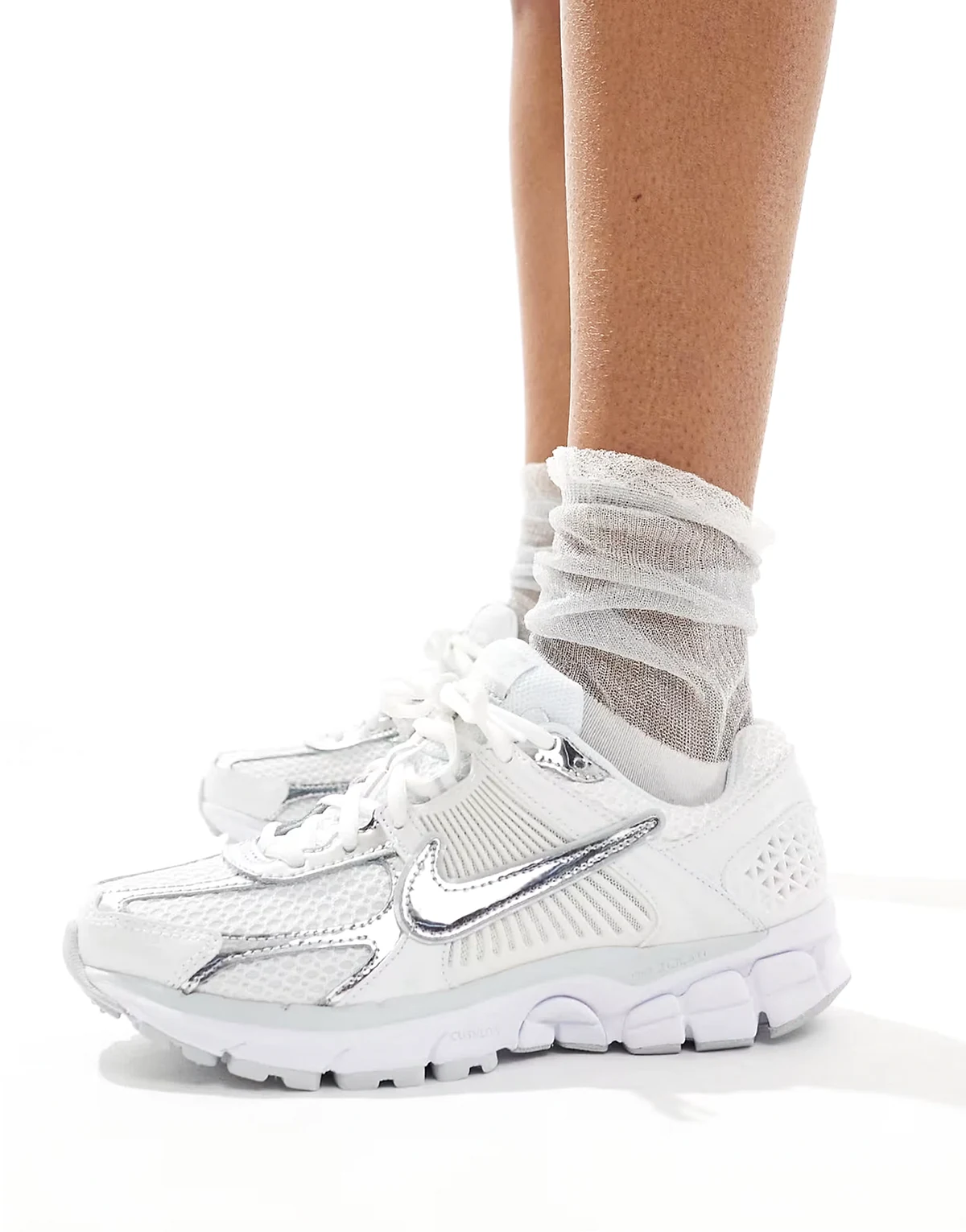 Zoom Vomero 5 sneakers in white and metallic silver