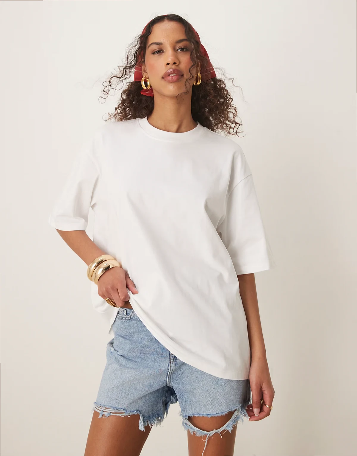 – Kurzärmliges Oversize-T-Shirt in Weiß