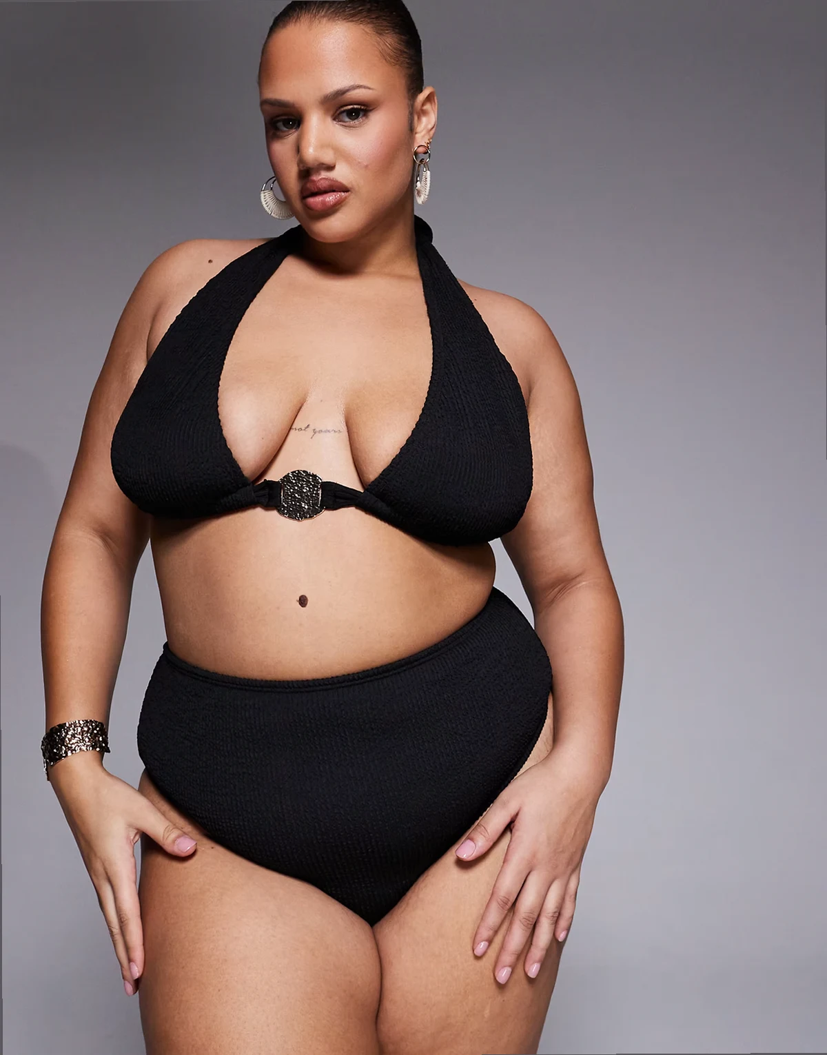 crinkle halterneck bikini top in black