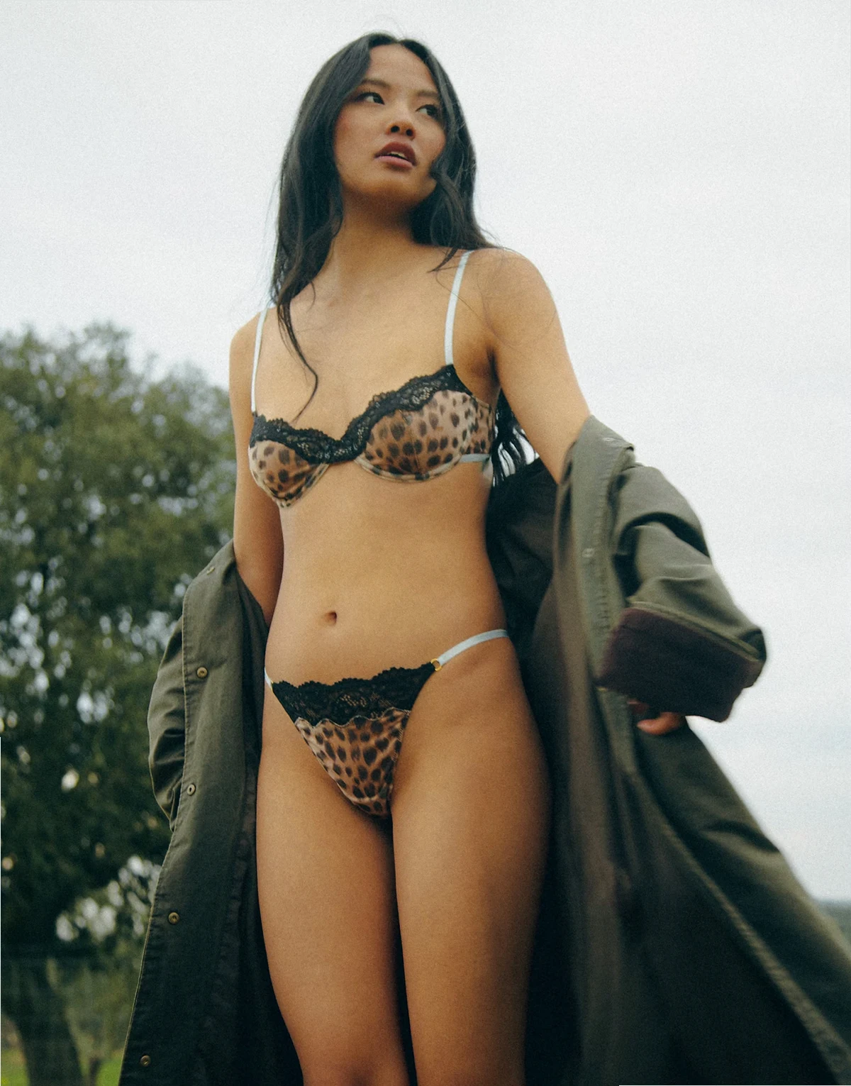 Lyra non-padded underwire bra with lace detail in leopard print