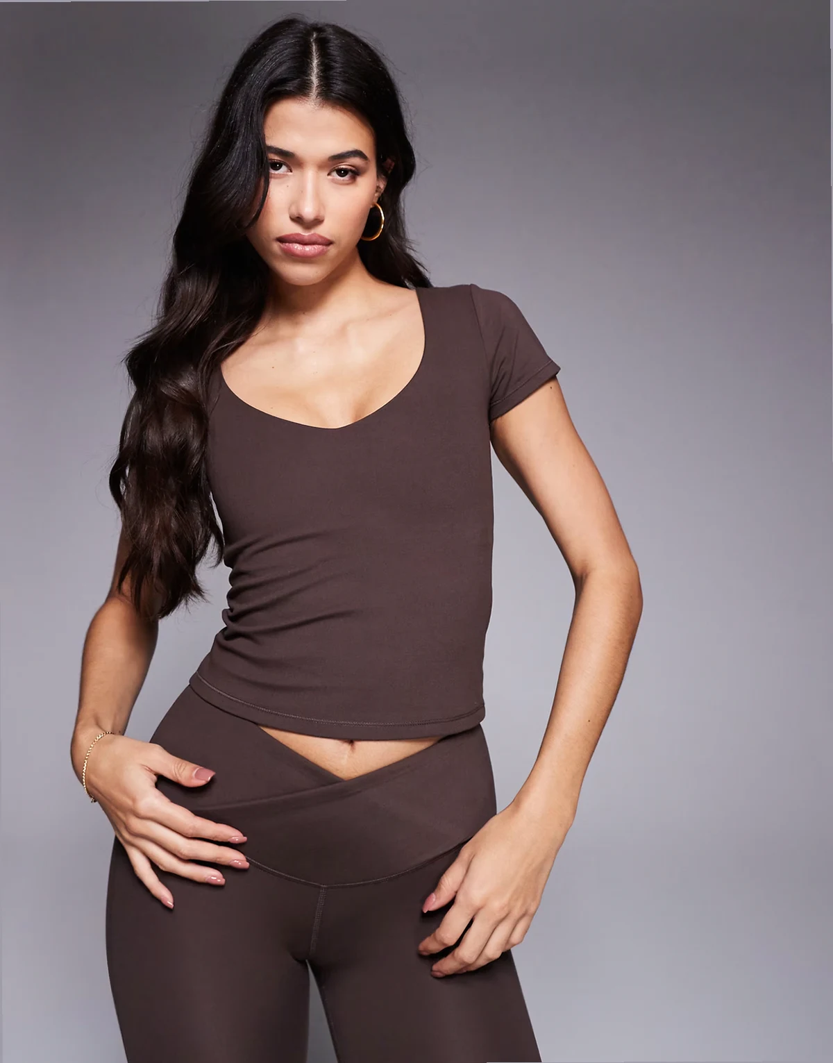 Icon soft touch v neck performance baby t-shirt in plum chocolate