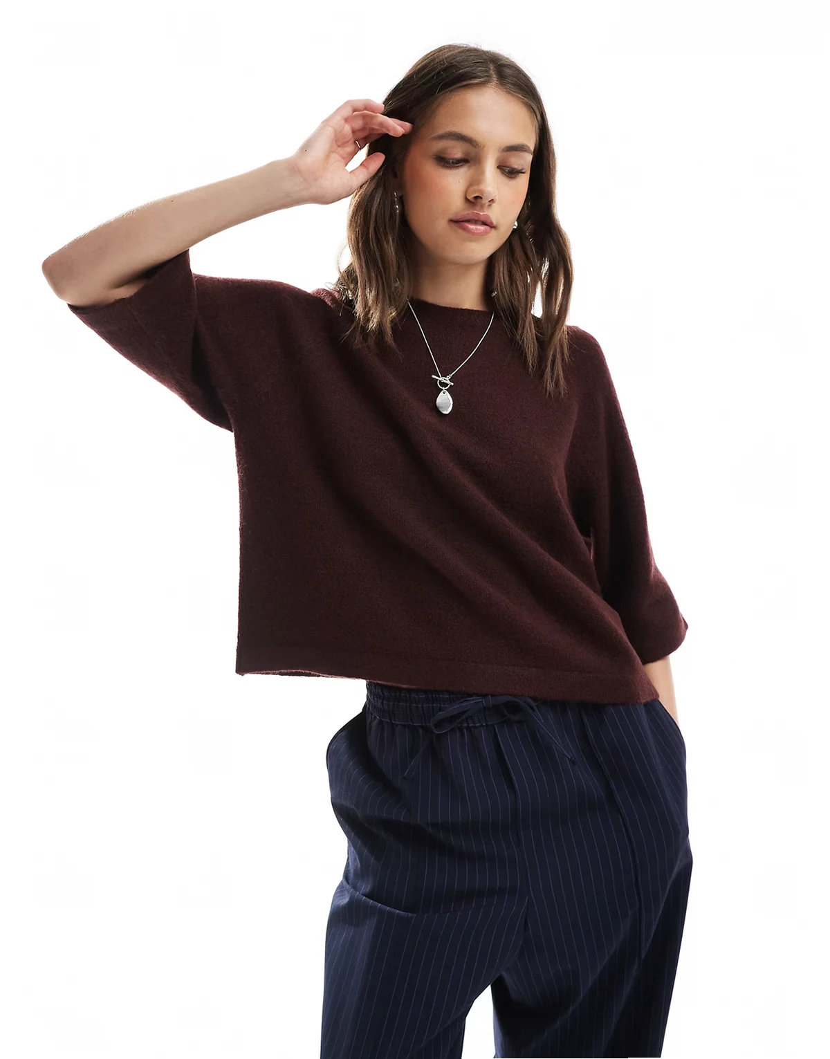 – Cropped T-Shirt aus Strick in Burgunderrot