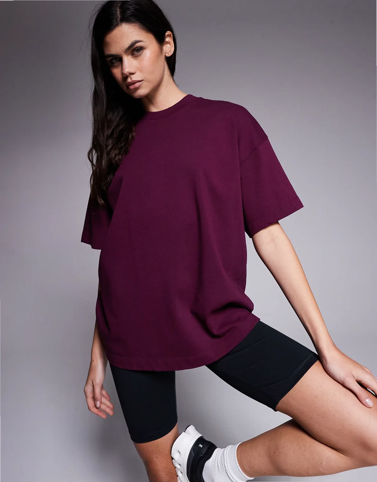 Icon heavyweight cotton oversized t-shirt with quick dry finish in washed burgundy