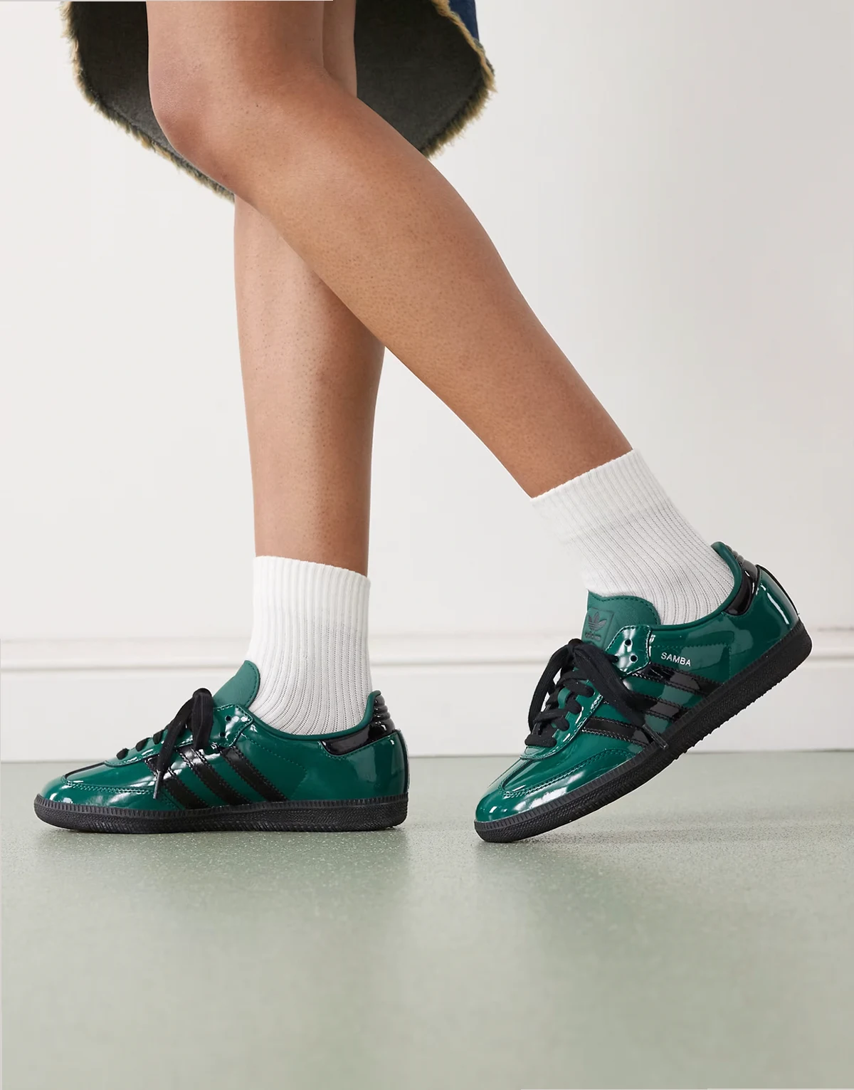 Samba OG sneakers in patent dark green and black