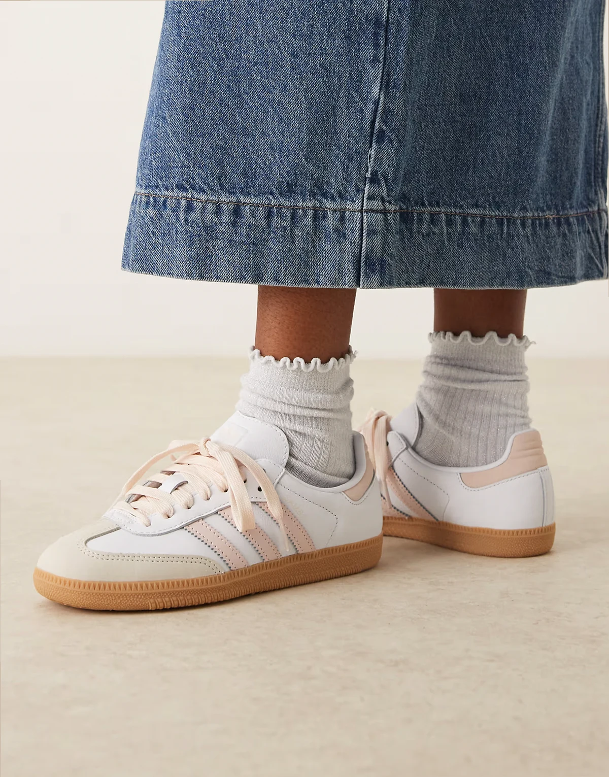 Samba OG sneakers in white and light pink