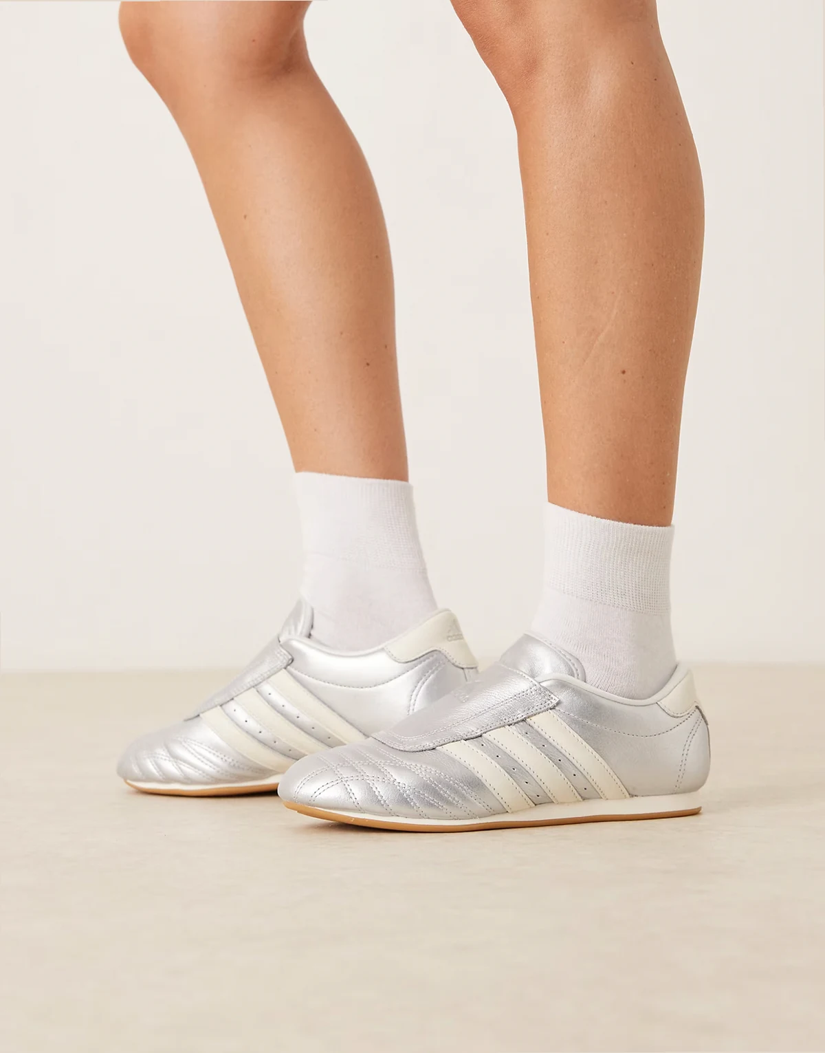 Taekwondo sneakers in silver