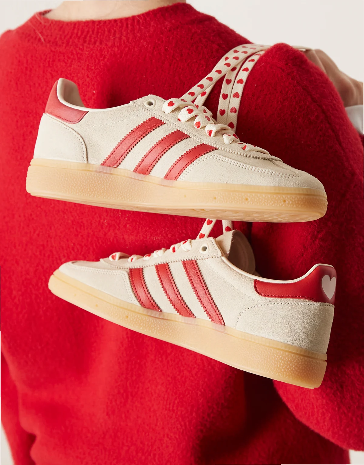 Handball Spezial sneakers in off white and red