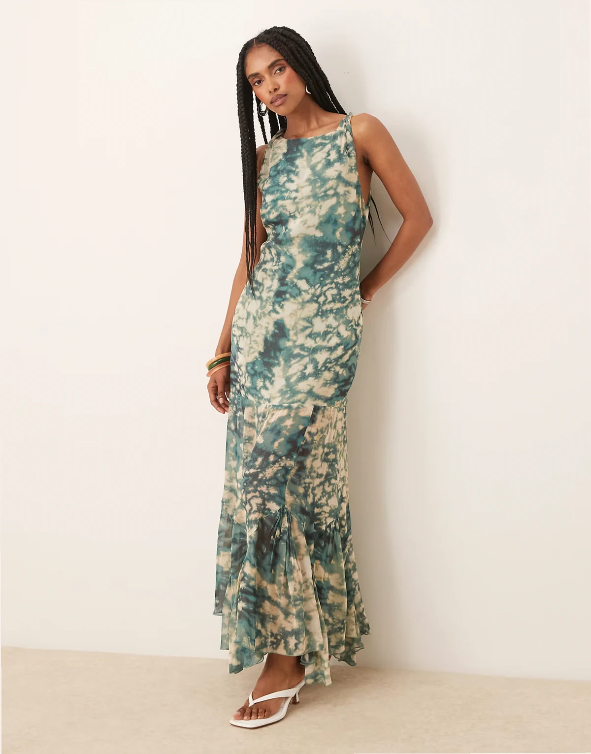 – Verschwommen bedrucktes Maxikleid mit weitem Godet-Saum und tiefer Taille