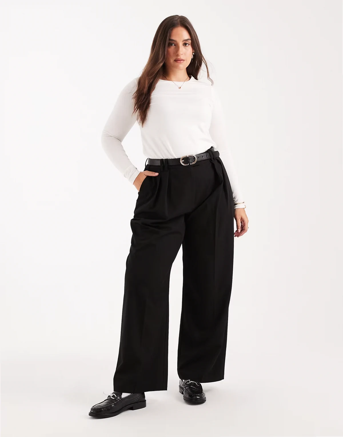 ASOS DESIGN Curve – Elegante Hose in Schwarz mit weitem Bein und Bundfalten
