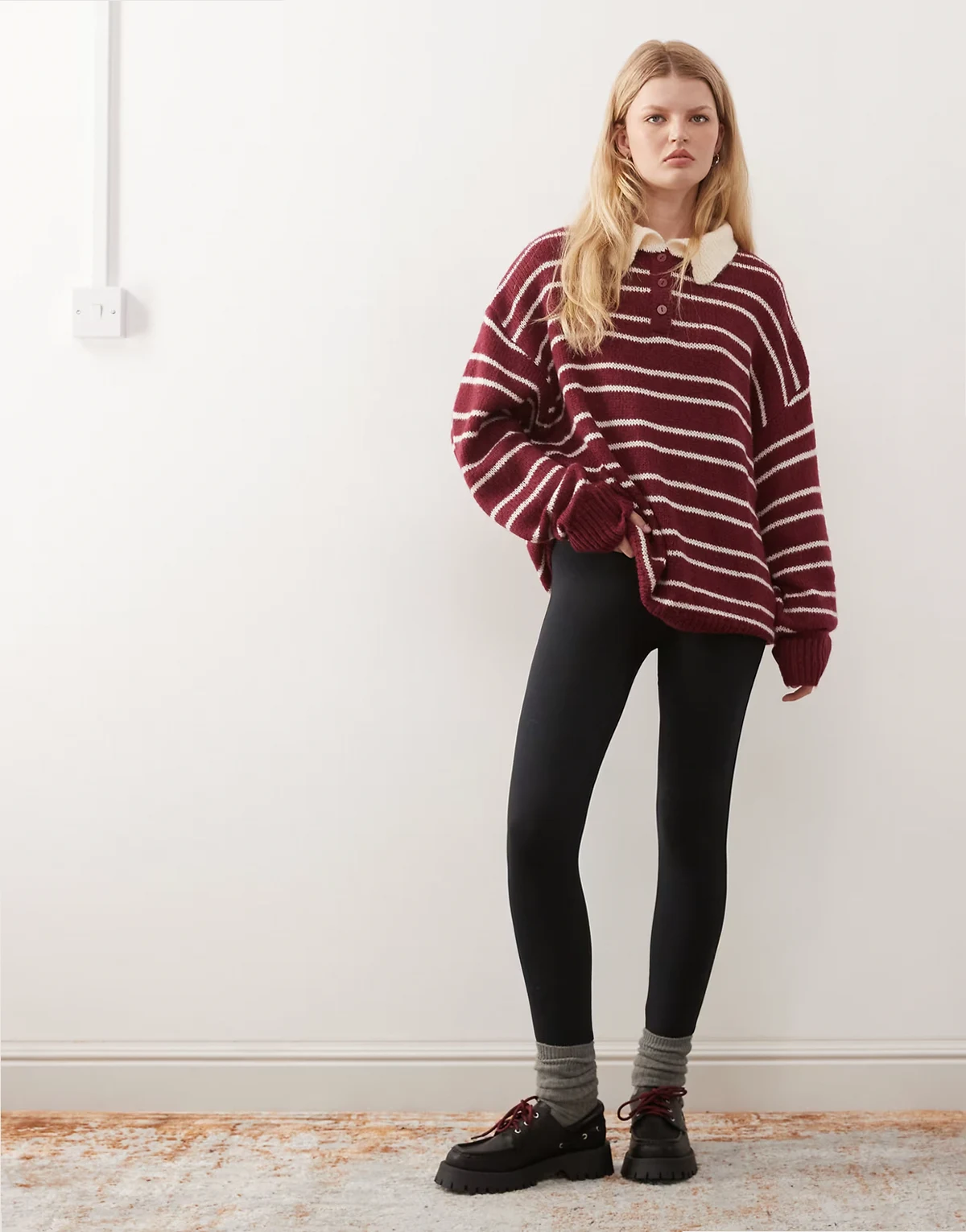 – Leggings in Schwarz mit breitem Bund
