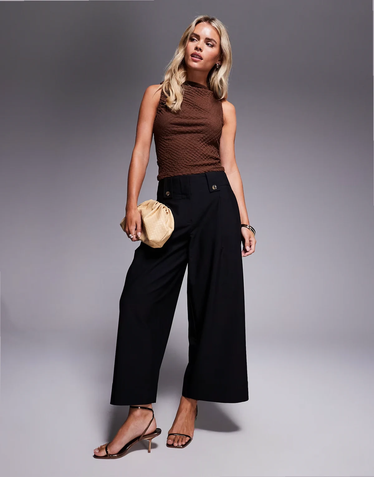 Petite – Elegante, knöchellange Hose in Schwarz mit Laschendetail