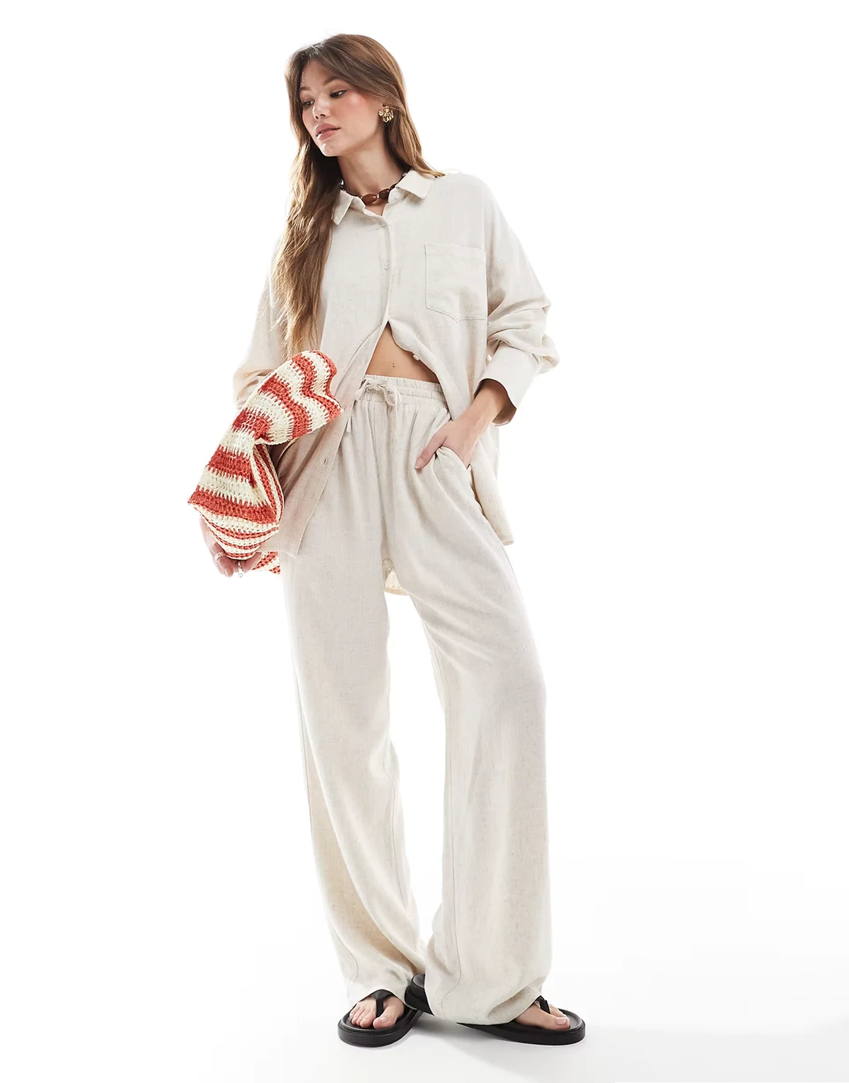 – Hose aus Leinenmix in Beige mit weitem Bein und Bindegürtel, Kombiteil