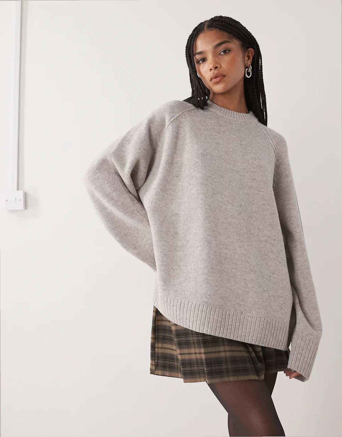 – Relaxed-Fit-Pullover mit Oversize-Schnitt in meliertem Maulwurfsbraun