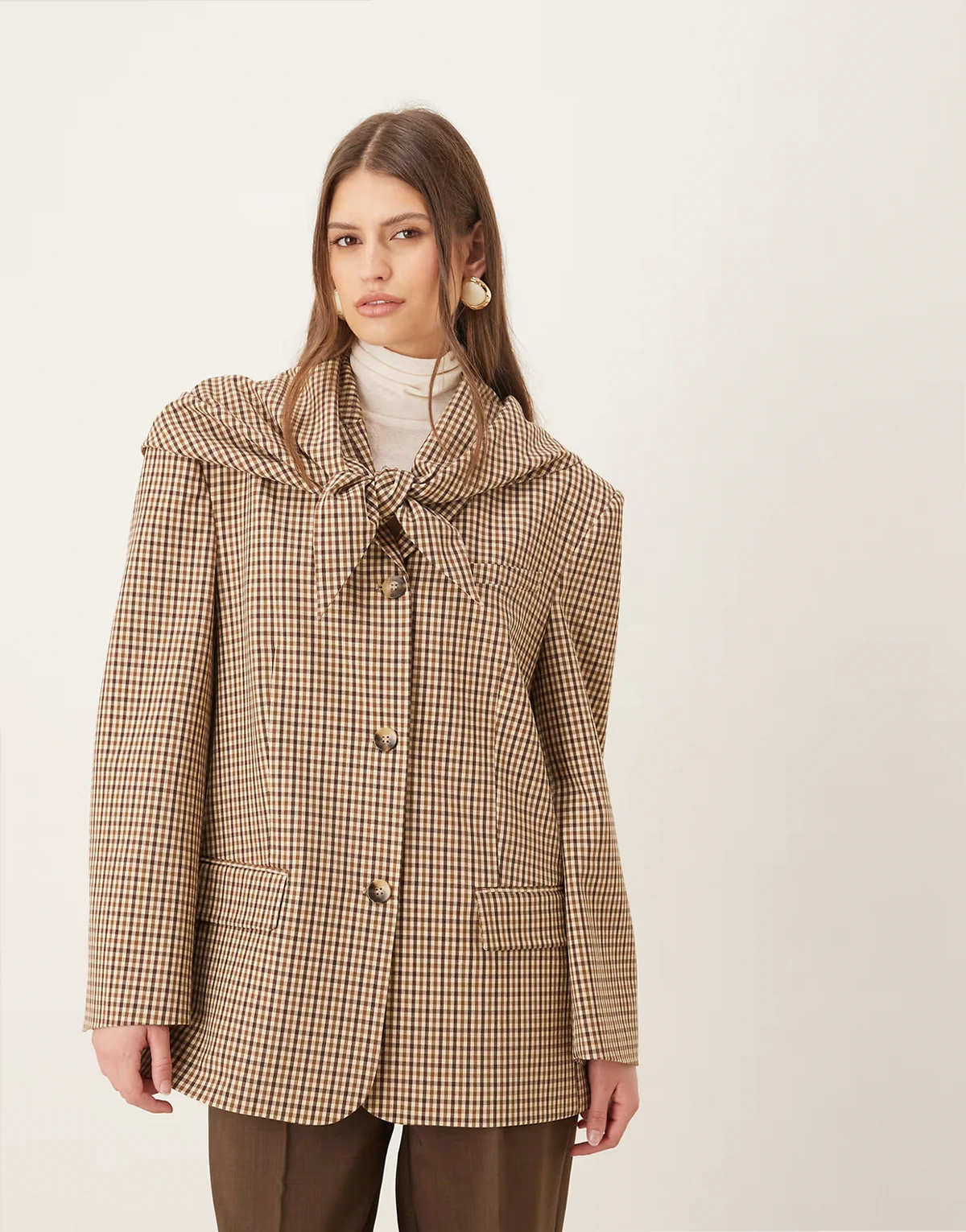– Karierter Blazer mit Schaldetail