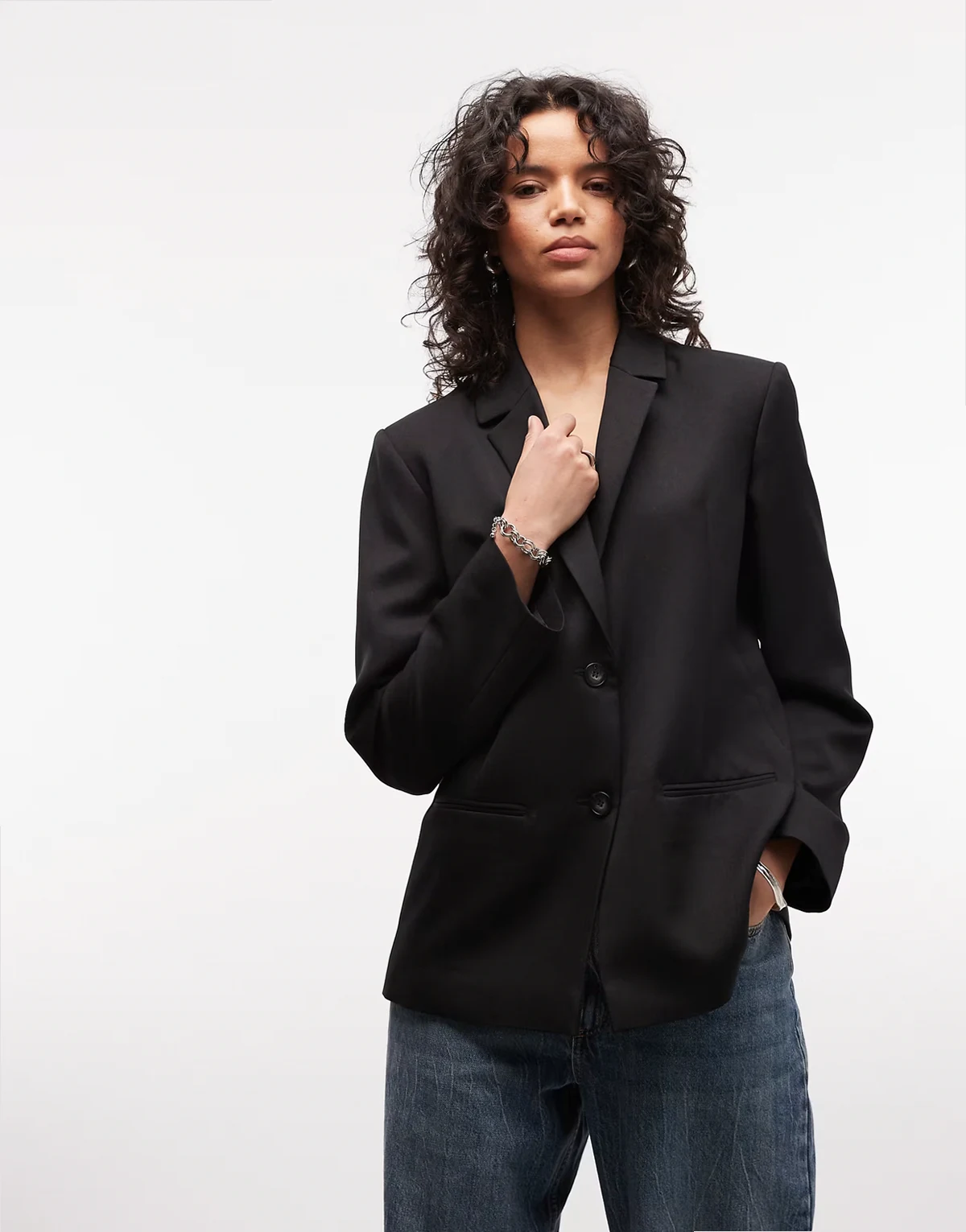 – Eleganter Oversize-Blazer in Schwarz